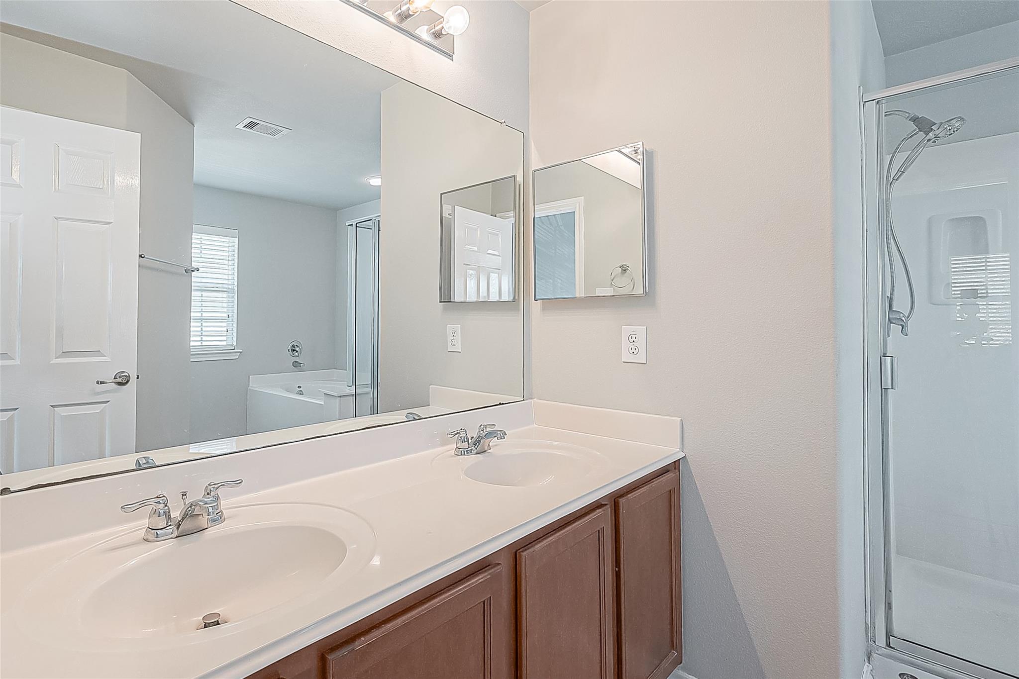 2748 Maybrook Hollow Lane