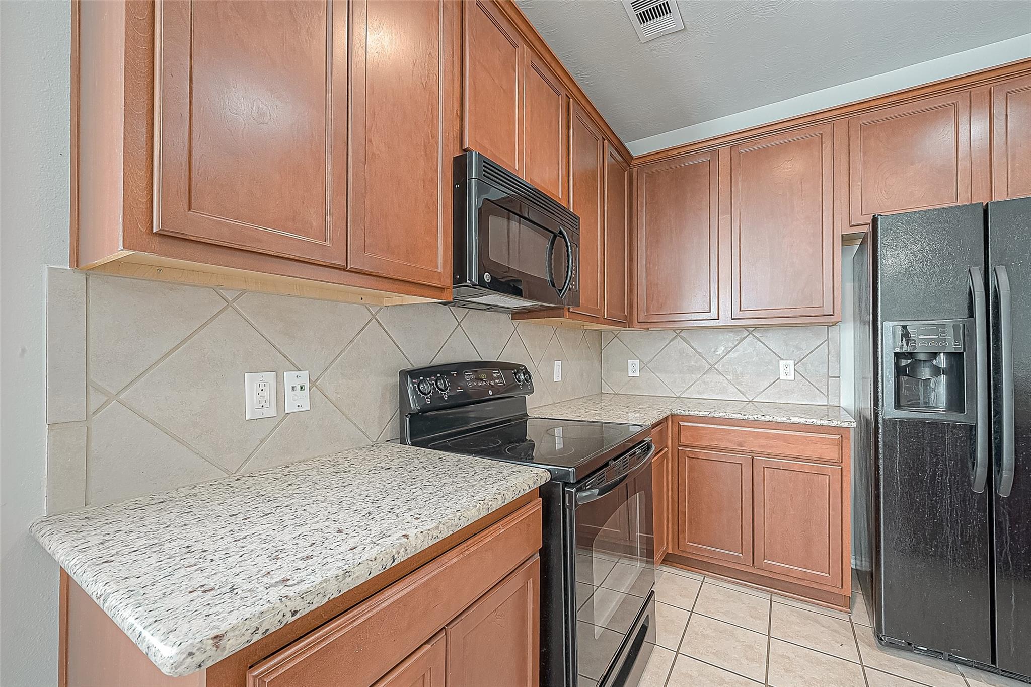2748 Maybrook Hollow Lane