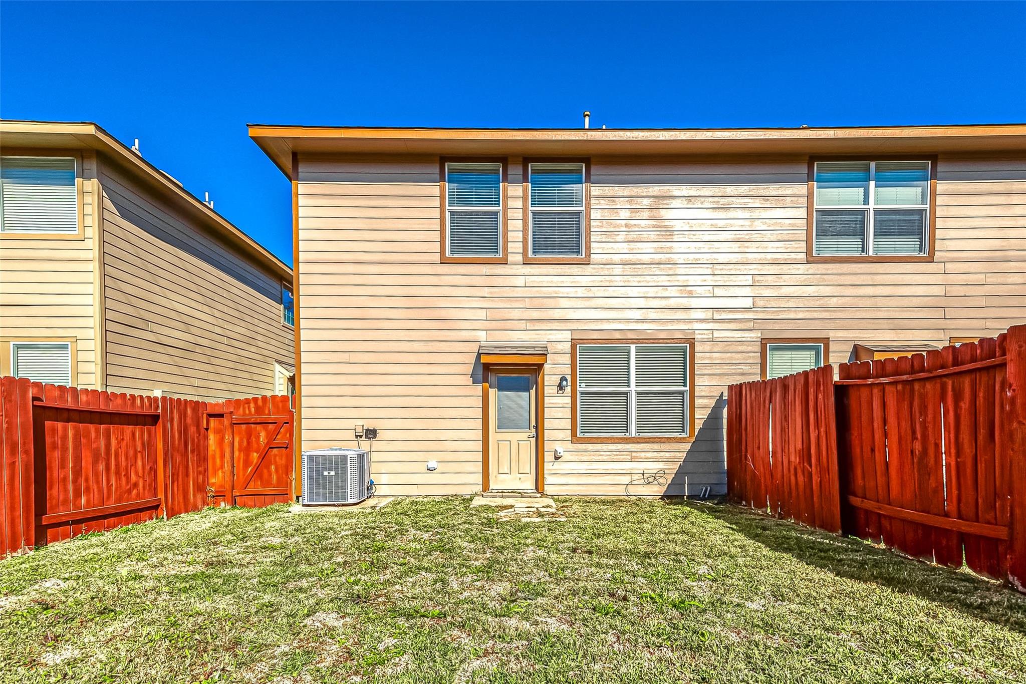 2748 Maybrook Hollow Lane