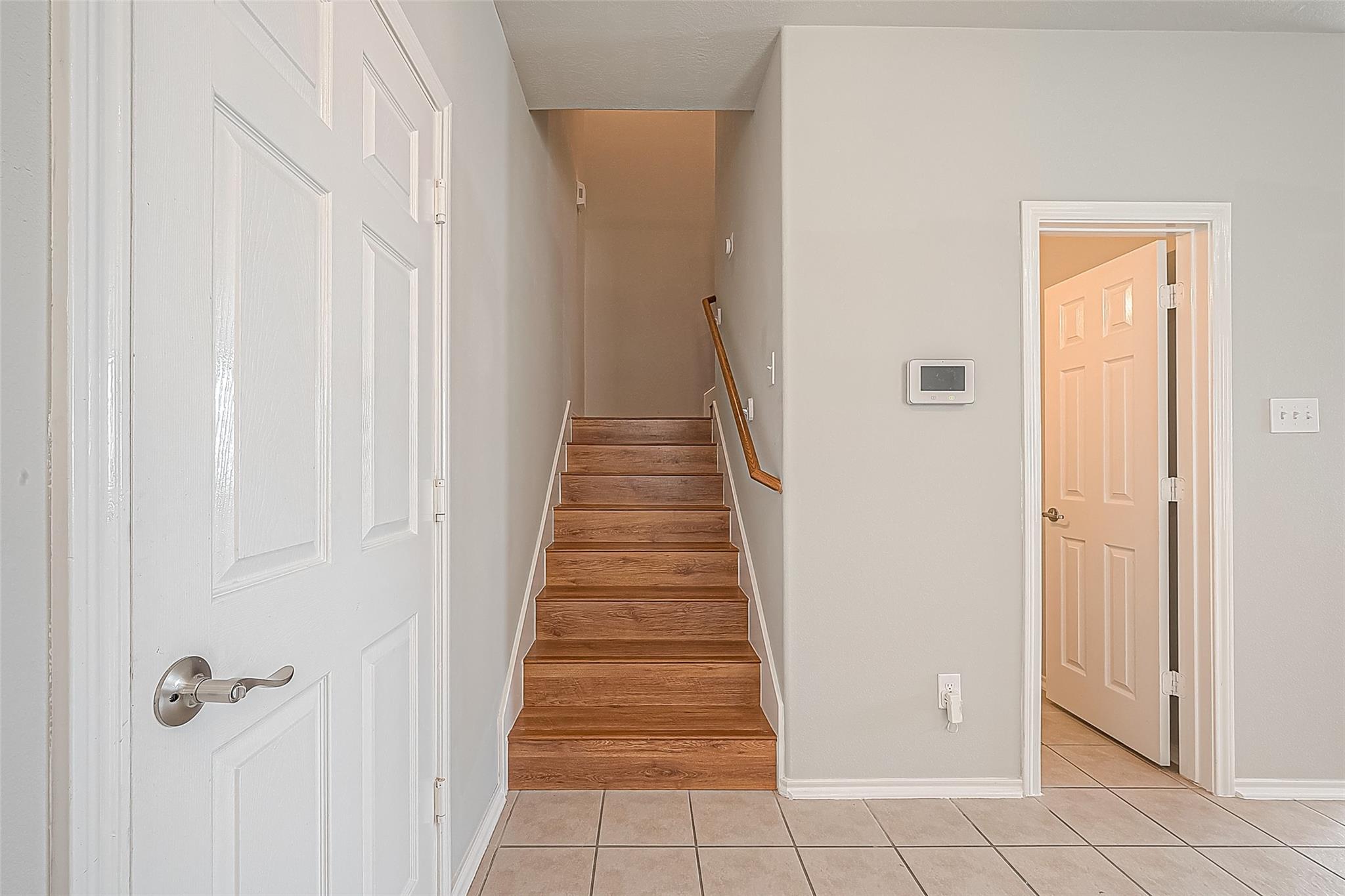 2748 Maybrook Hollow Lane