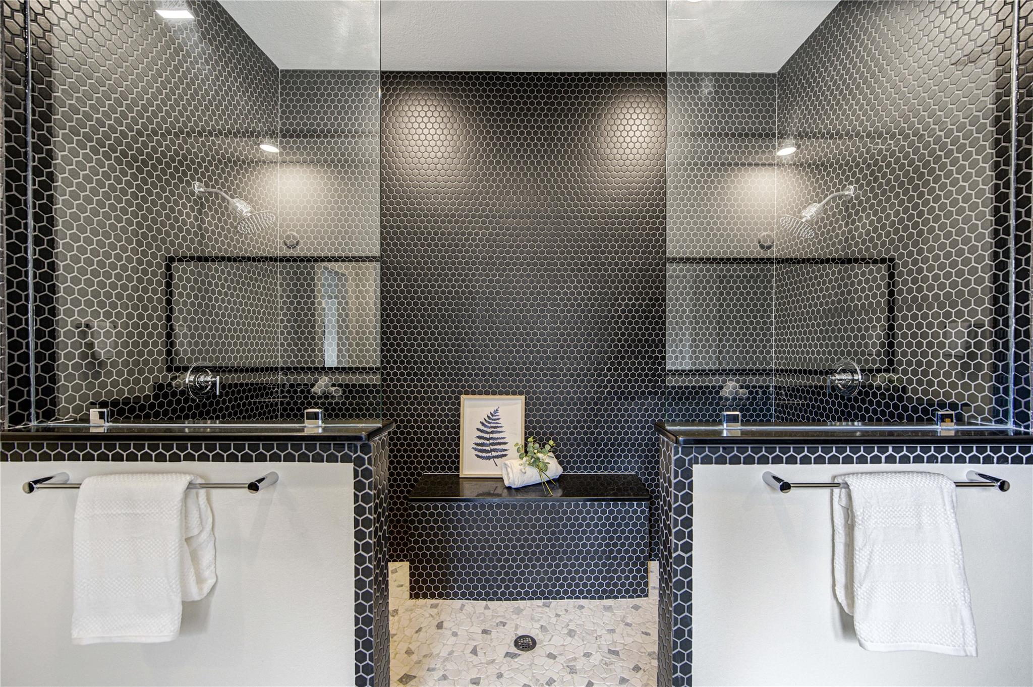 21339 Crescent Winged Drive