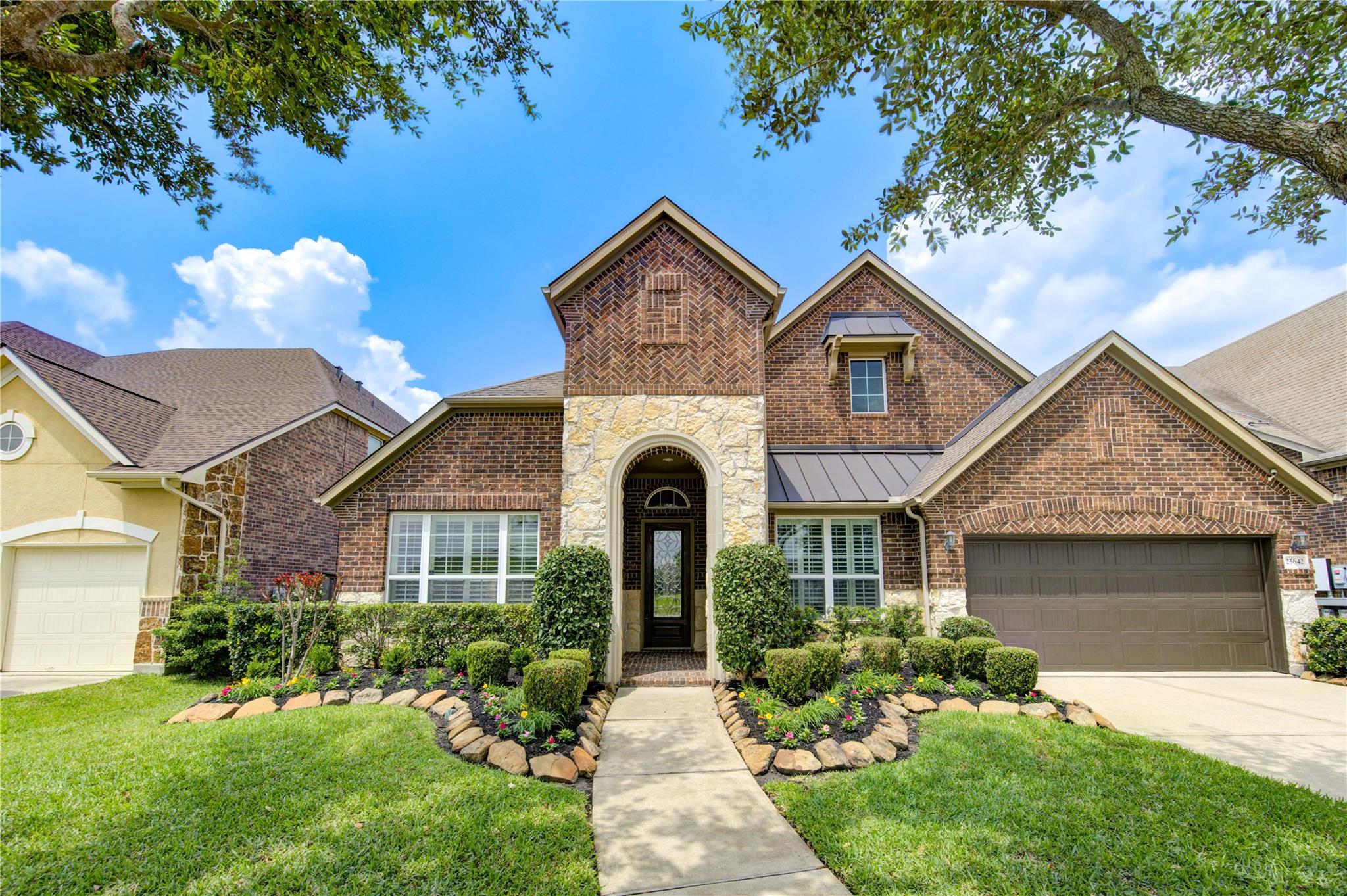25642 Luna Vista Lane