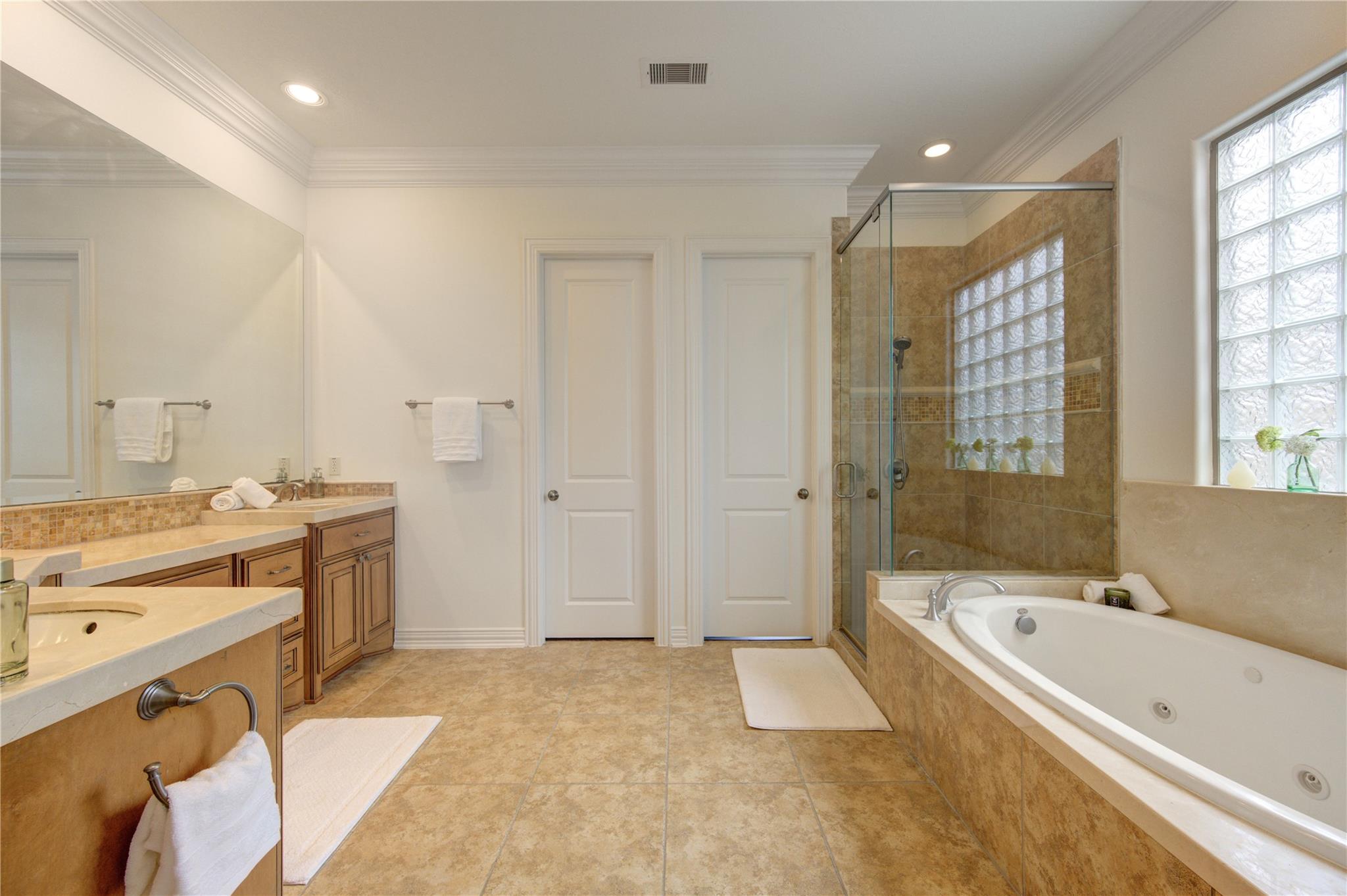 14014 Hampton Cove Drive