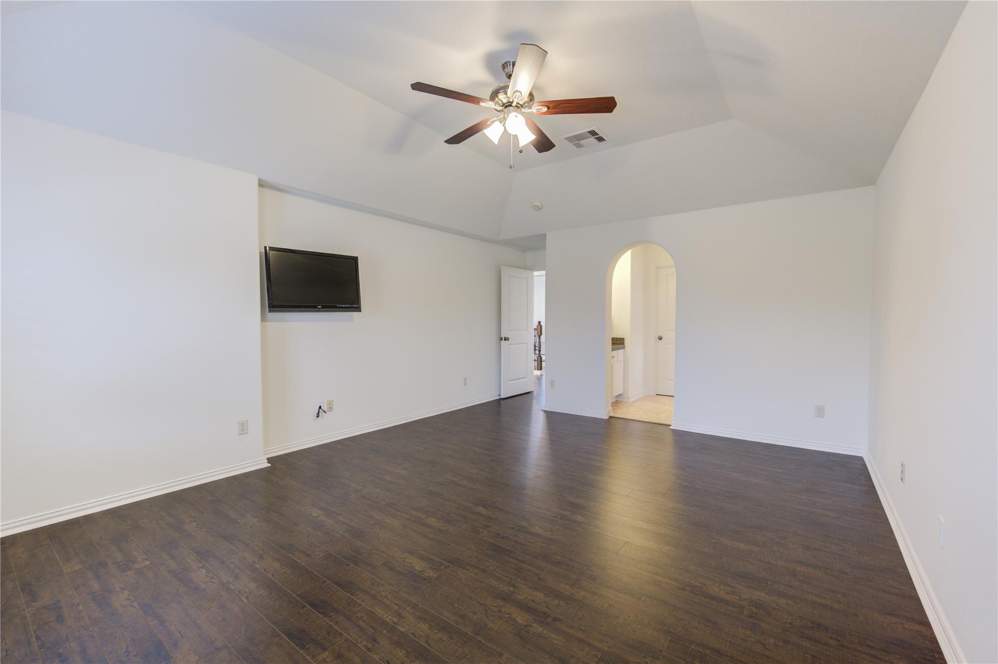 14014 Hampton Cove Drive