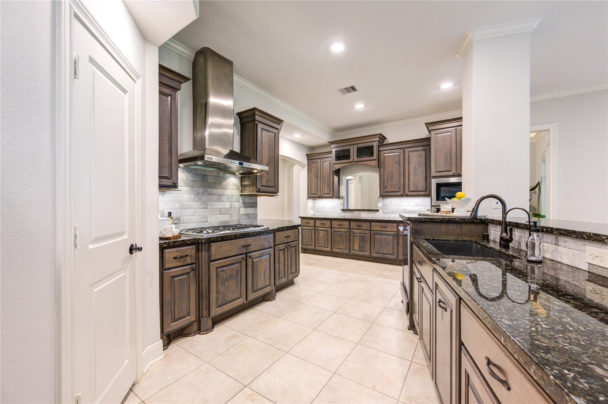 14125 Cardinal Lane