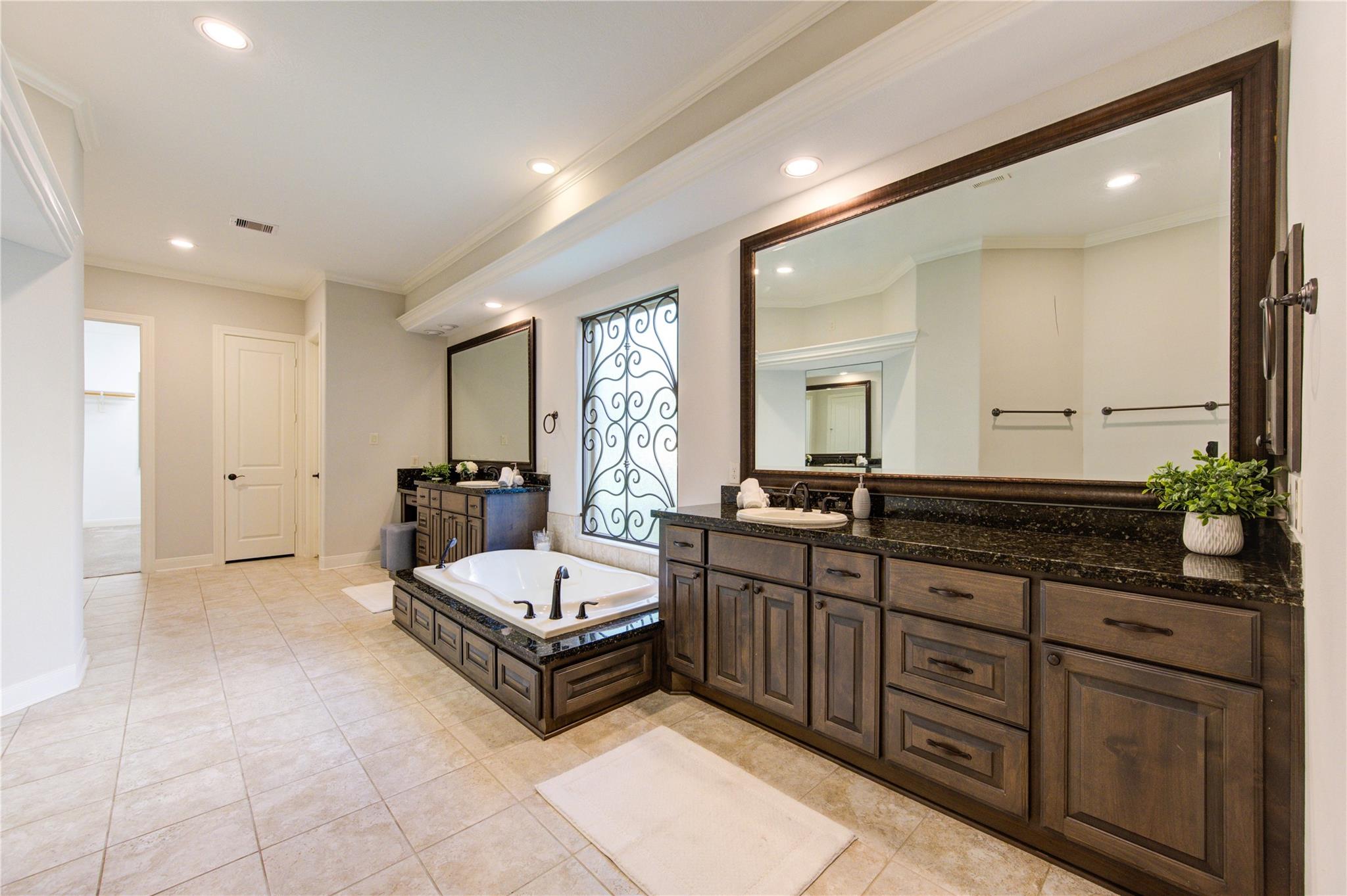 14125 Cardinal Lane