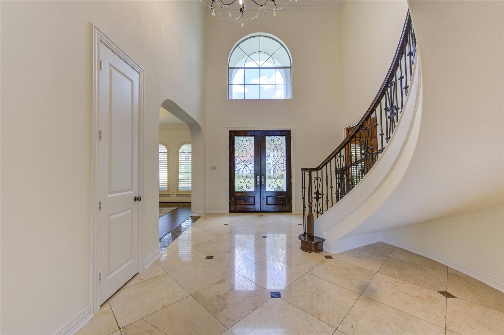 14014 Hampton Cove Drive