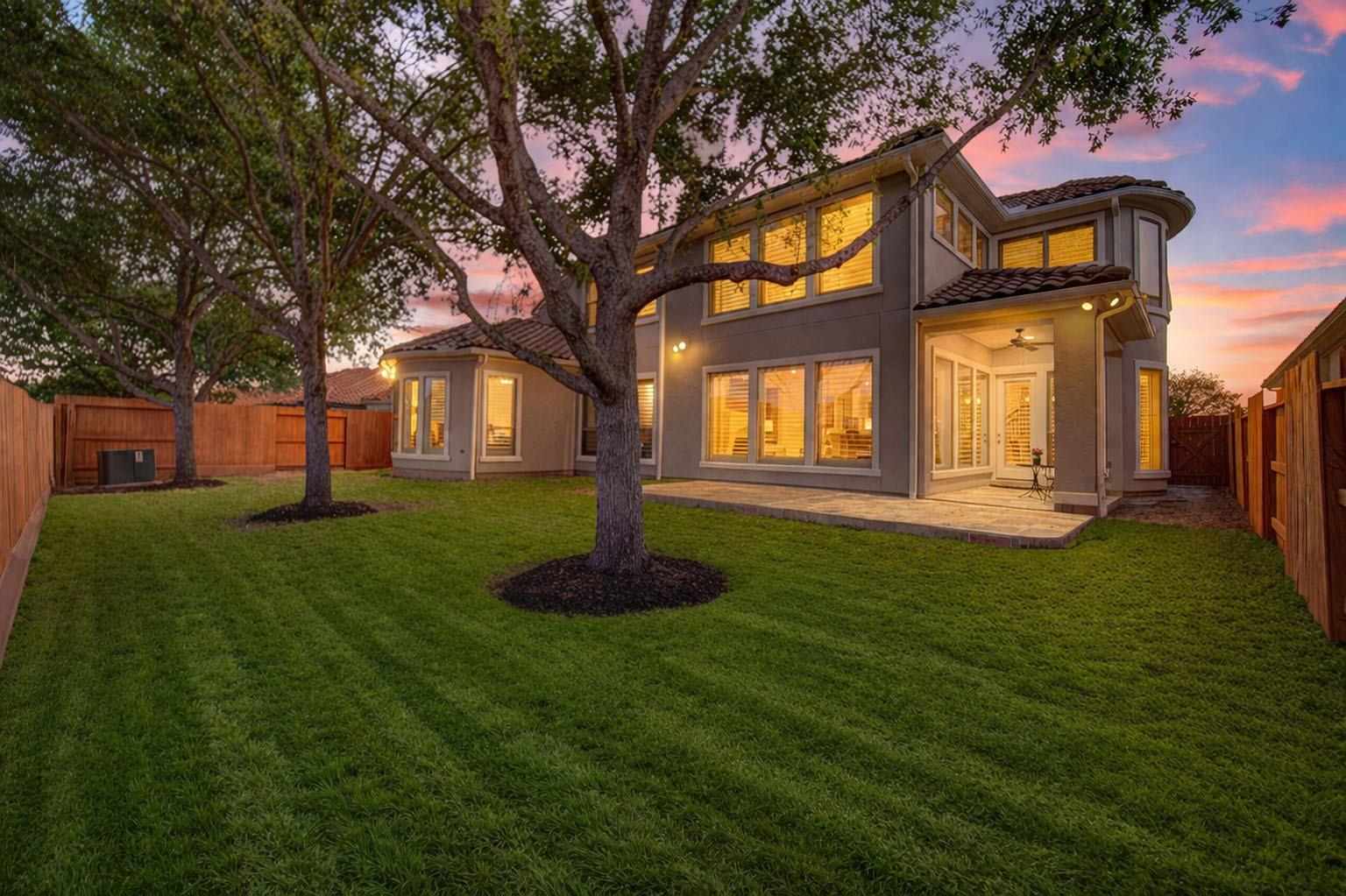 1907 Flower Garden Lane