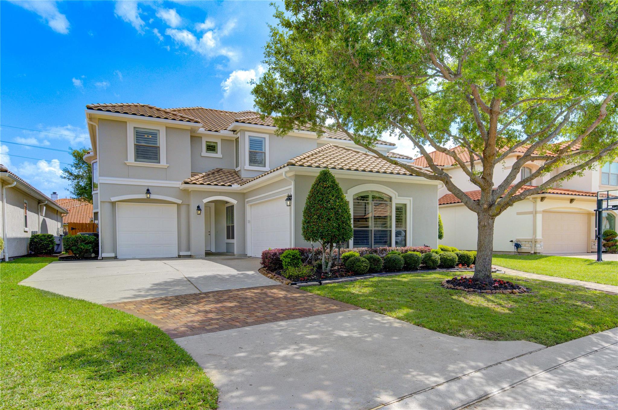 1907 Flower Garden Lane