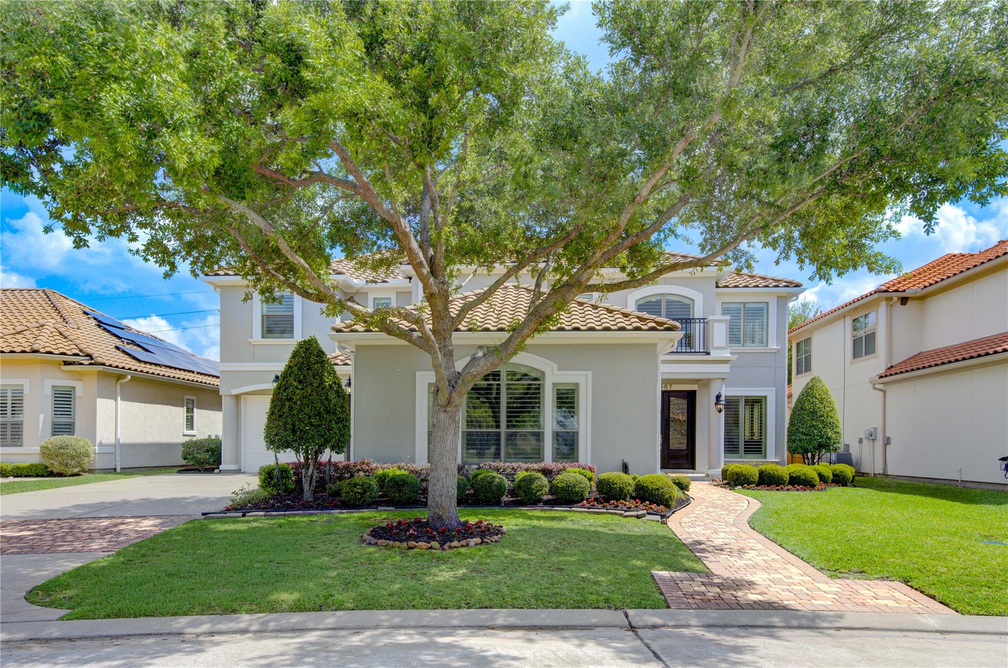 1907 Flower Garden Lane