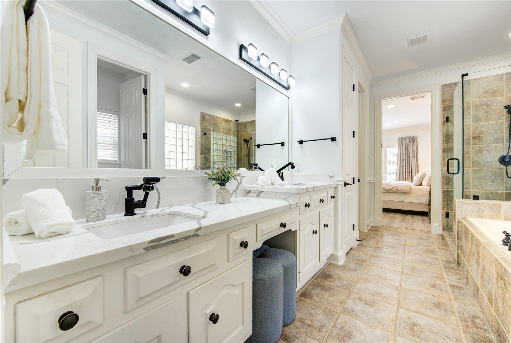 13607 Starlight Harbour Court