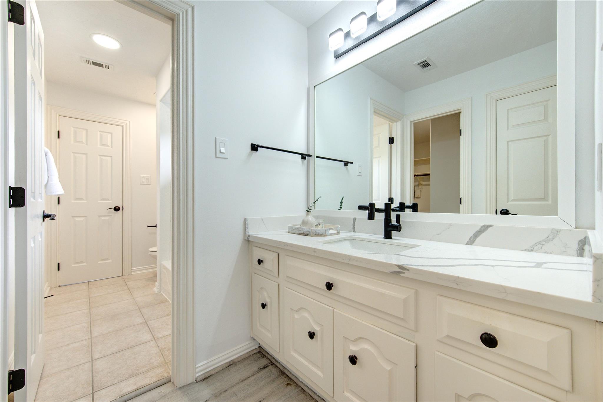 13607 Starlight Harbour Court