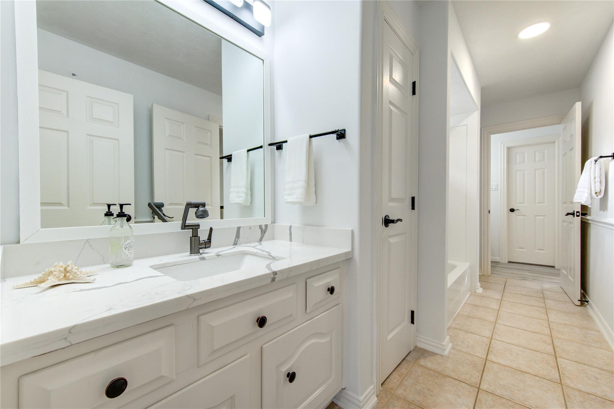 13607 Starlight Harbour Court