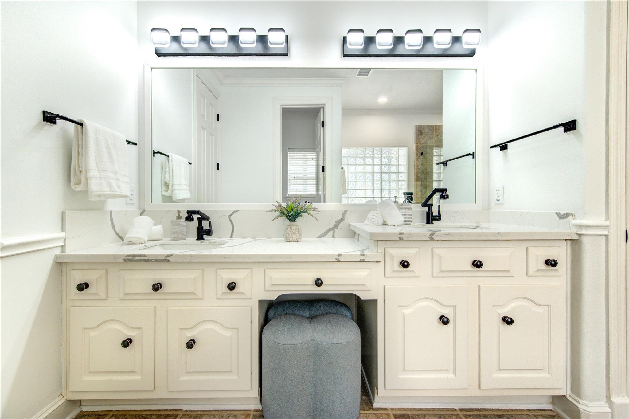 13607 Starlight Harbour Court