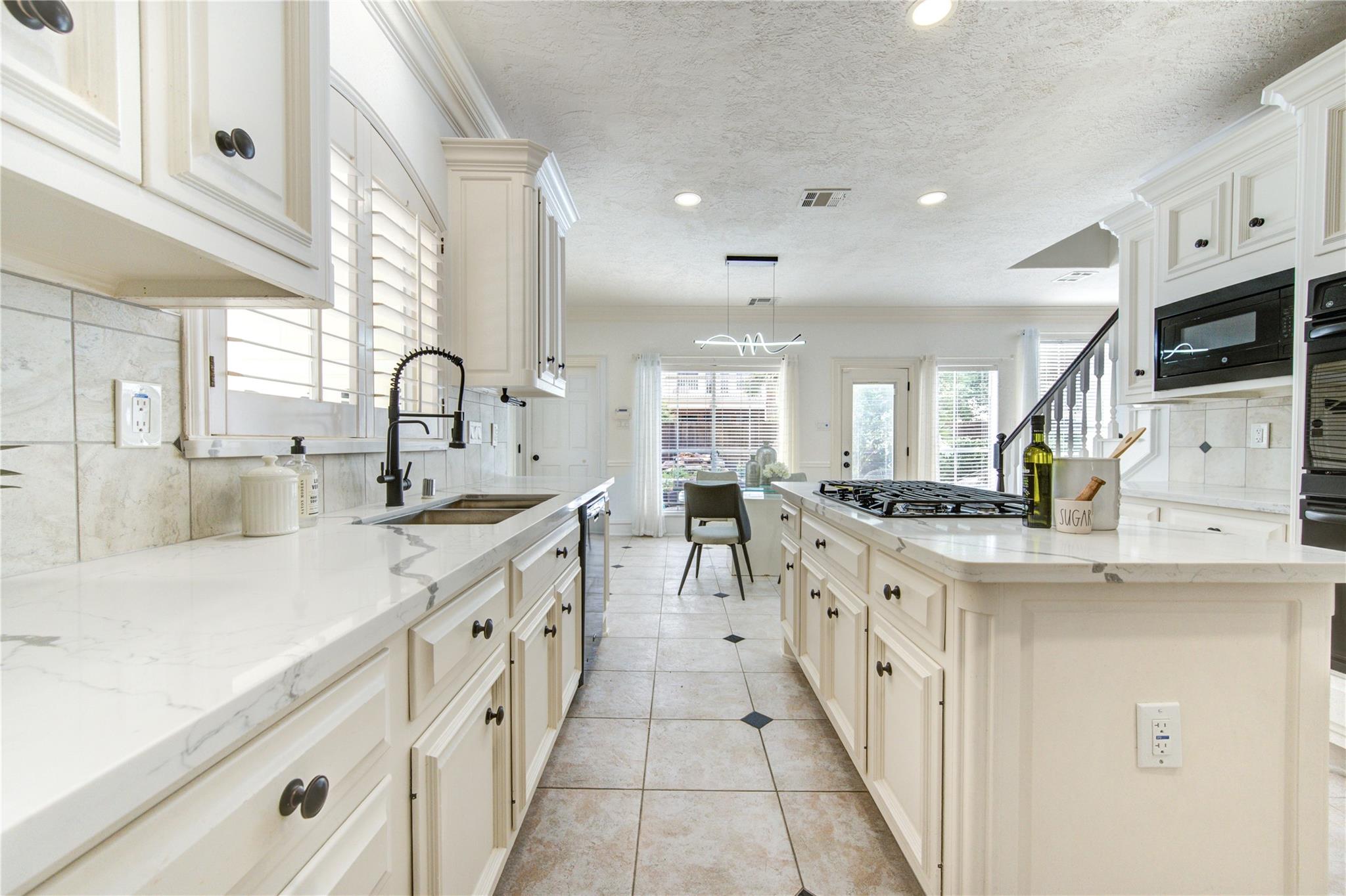 13607 Starlight Harbour Court