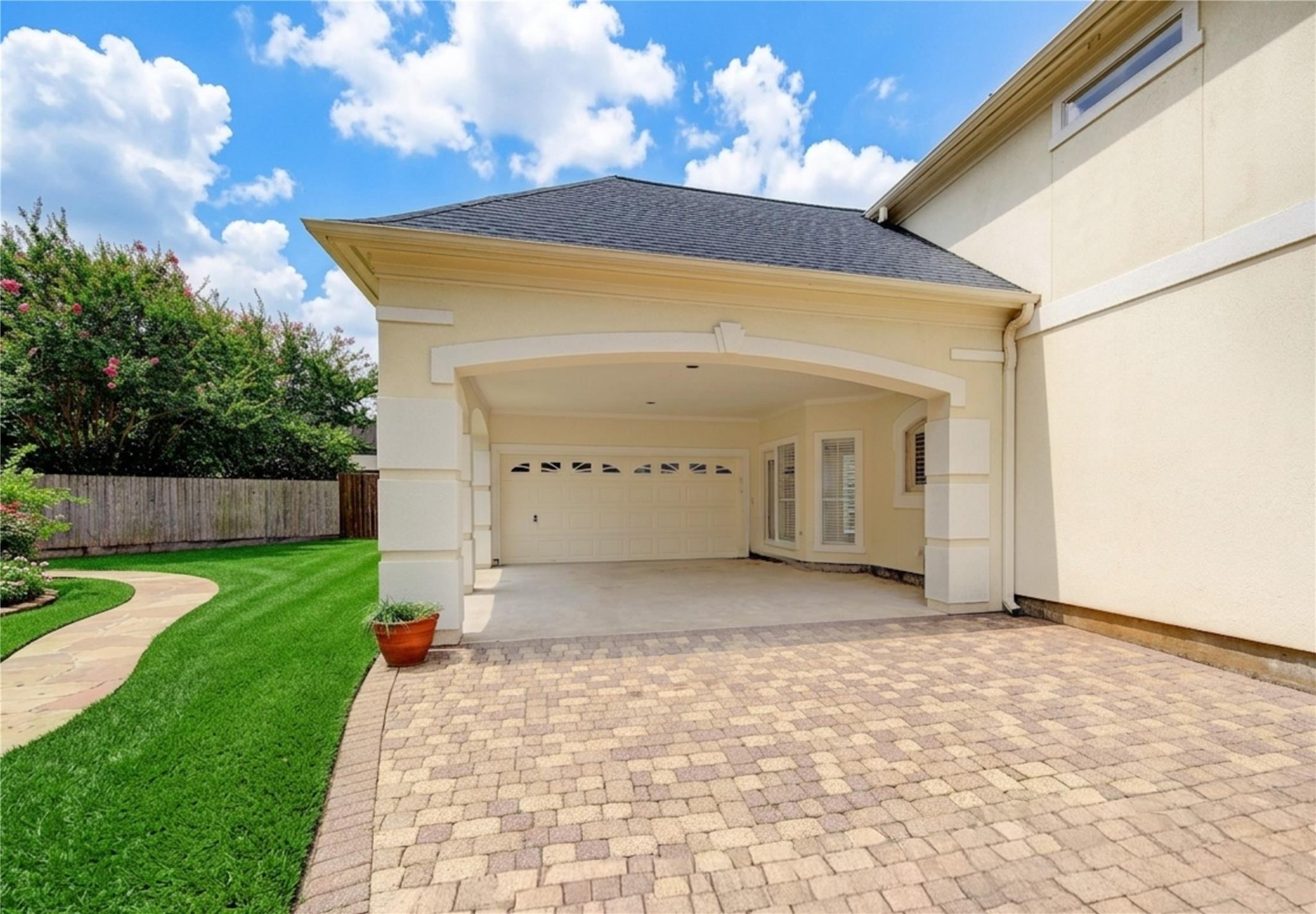 13607 Starlight Harbour Court