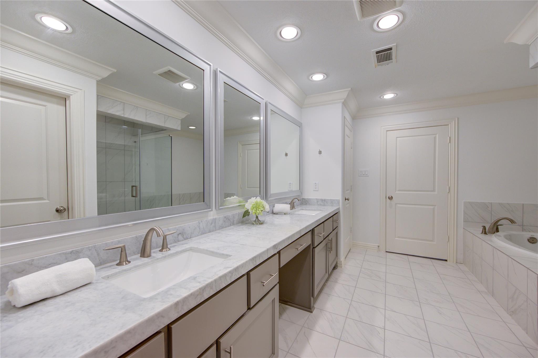 13605 Teal Bluff Lane