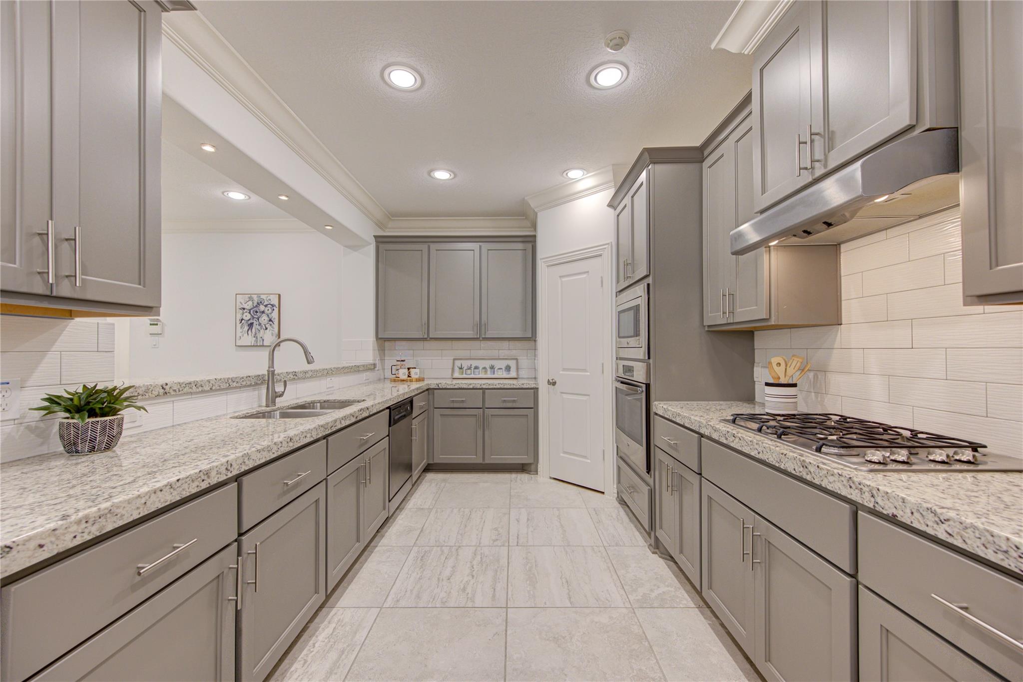 13605 Teal Bluff Lane