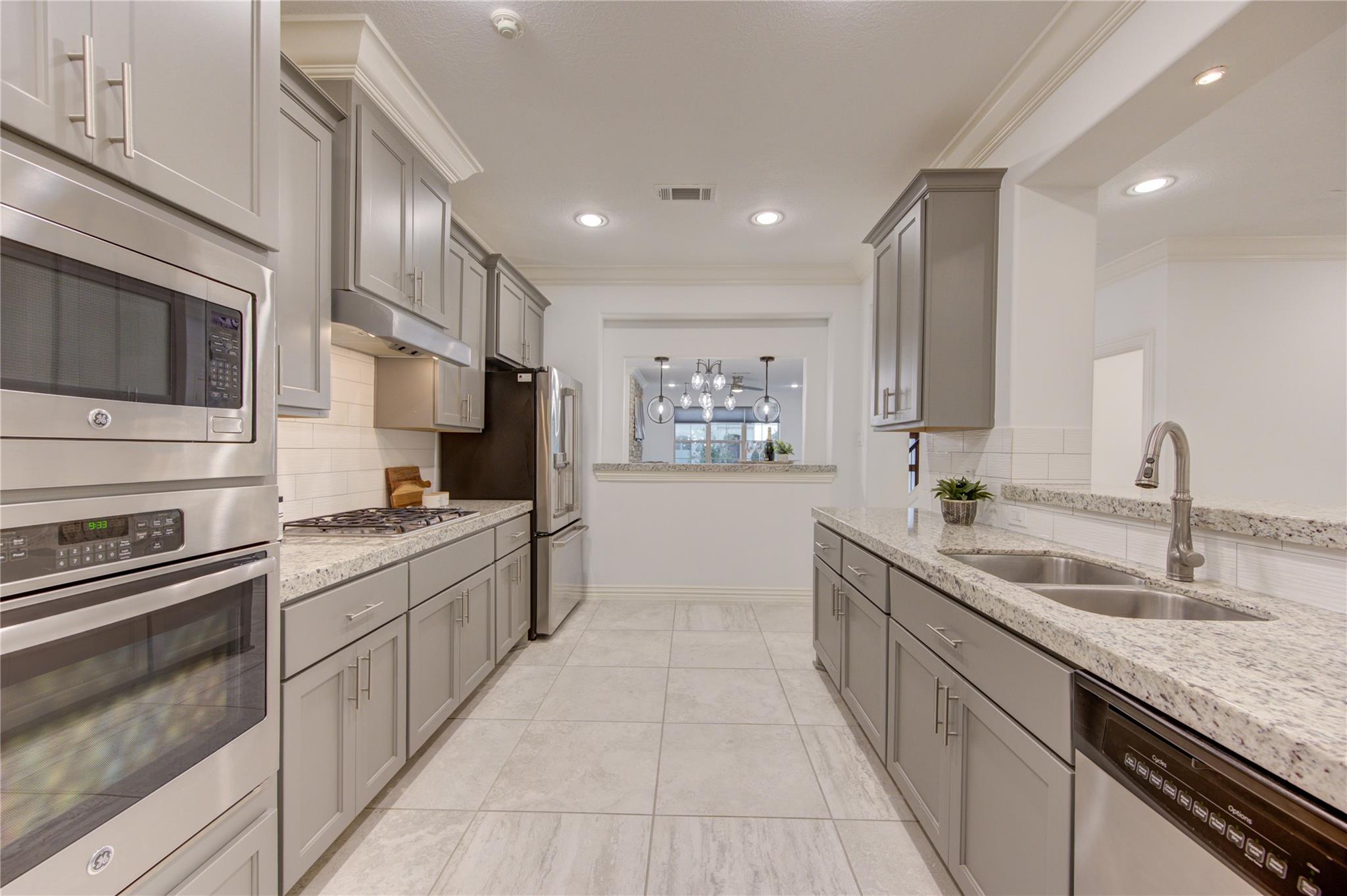 13605 Teal Bluff Lane