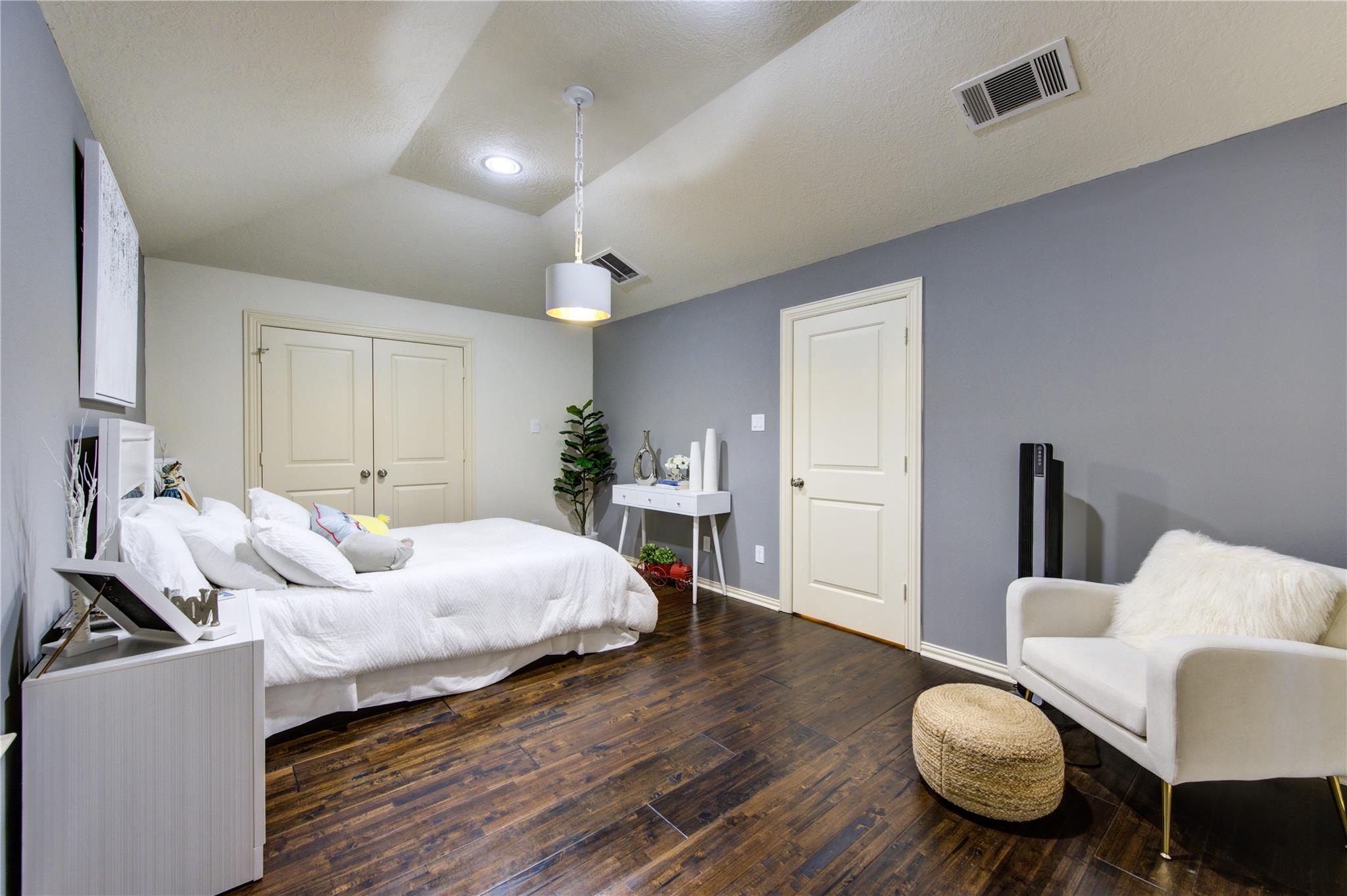 13431 Preston Cliff Court