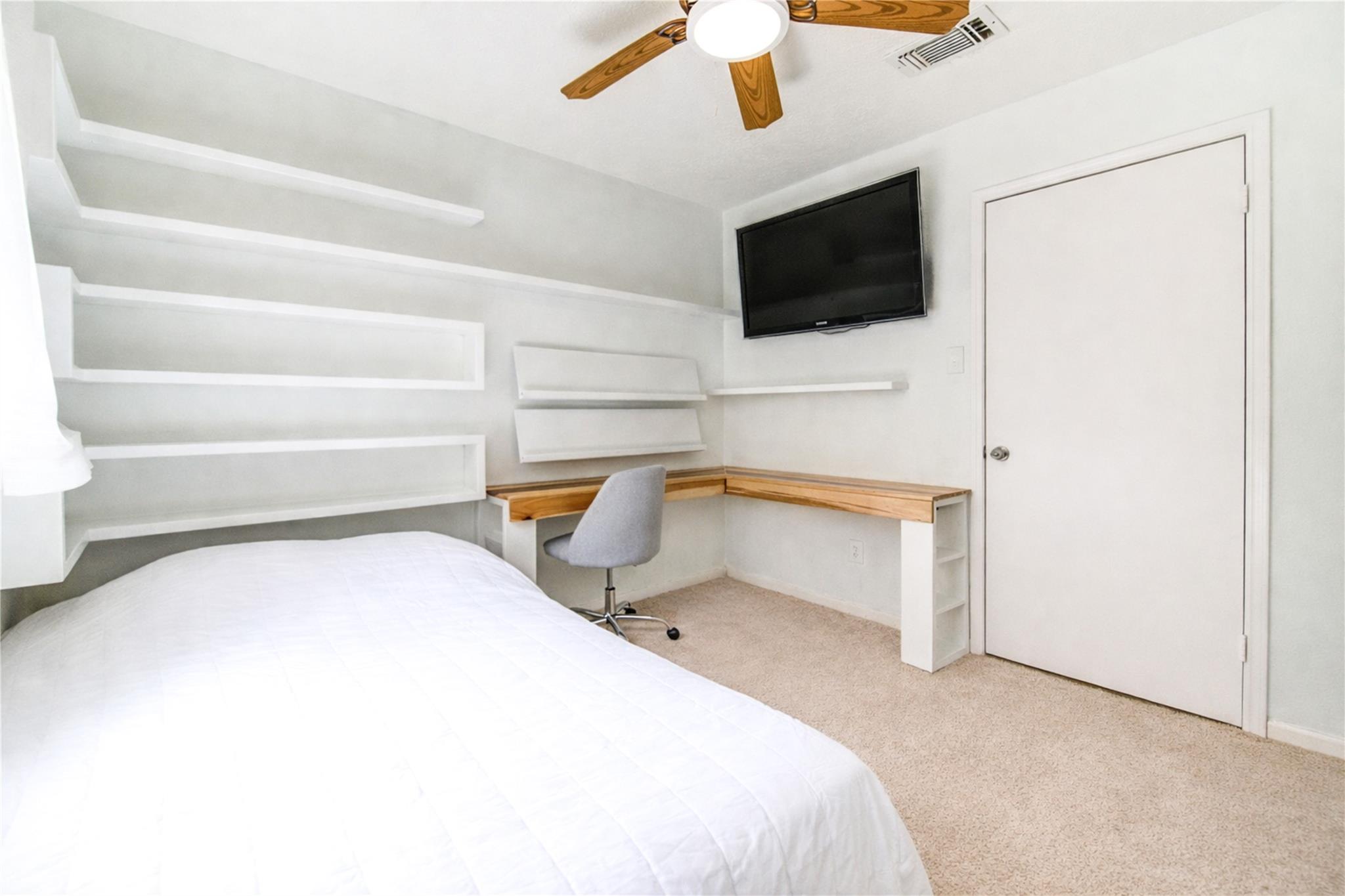 7027 Brockington Drive