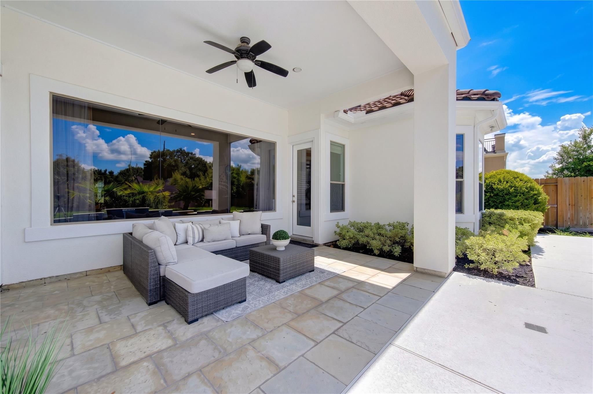 14014 Hampton Cove Drive