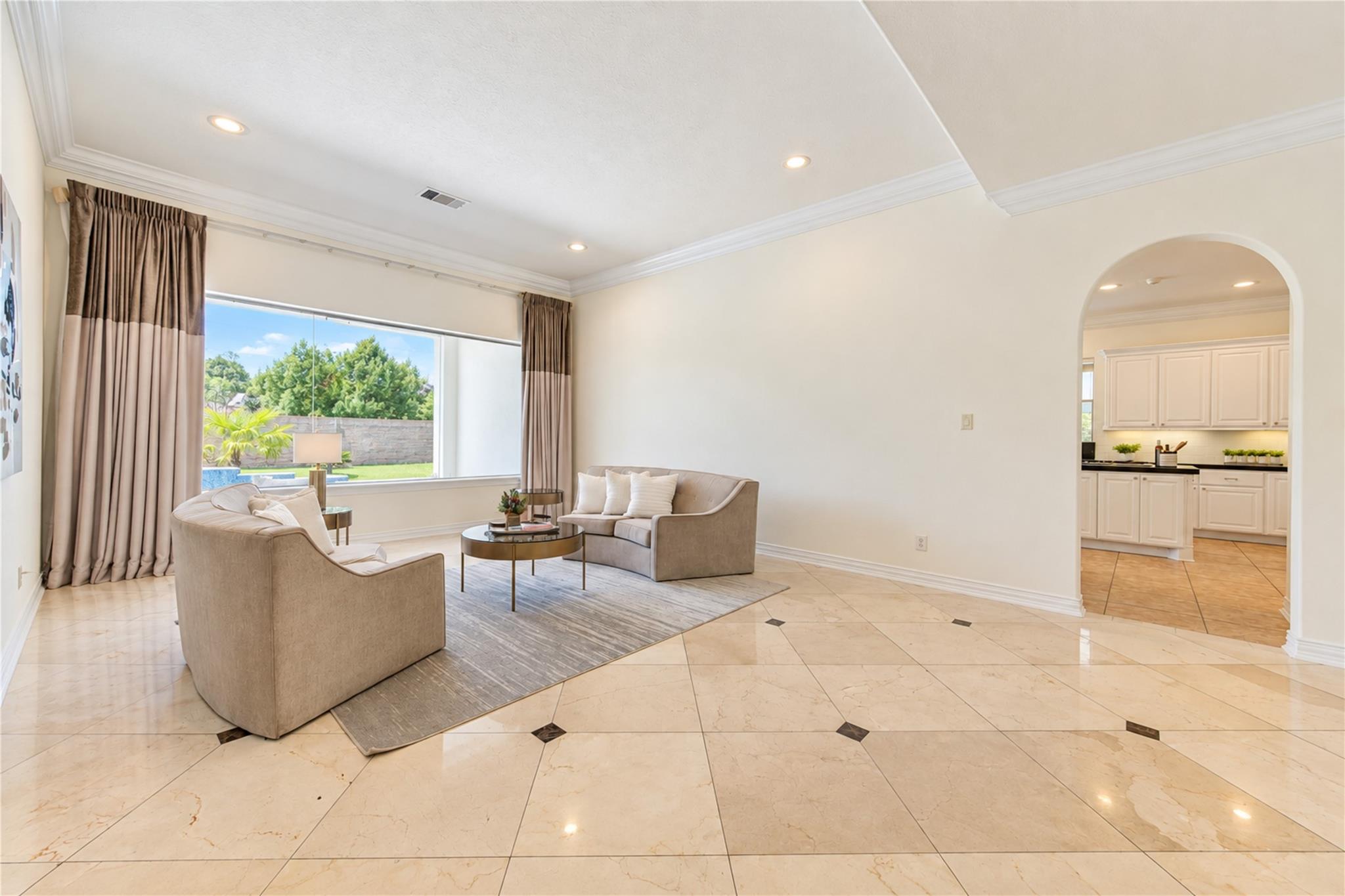 14014 Hampton Cove Drive