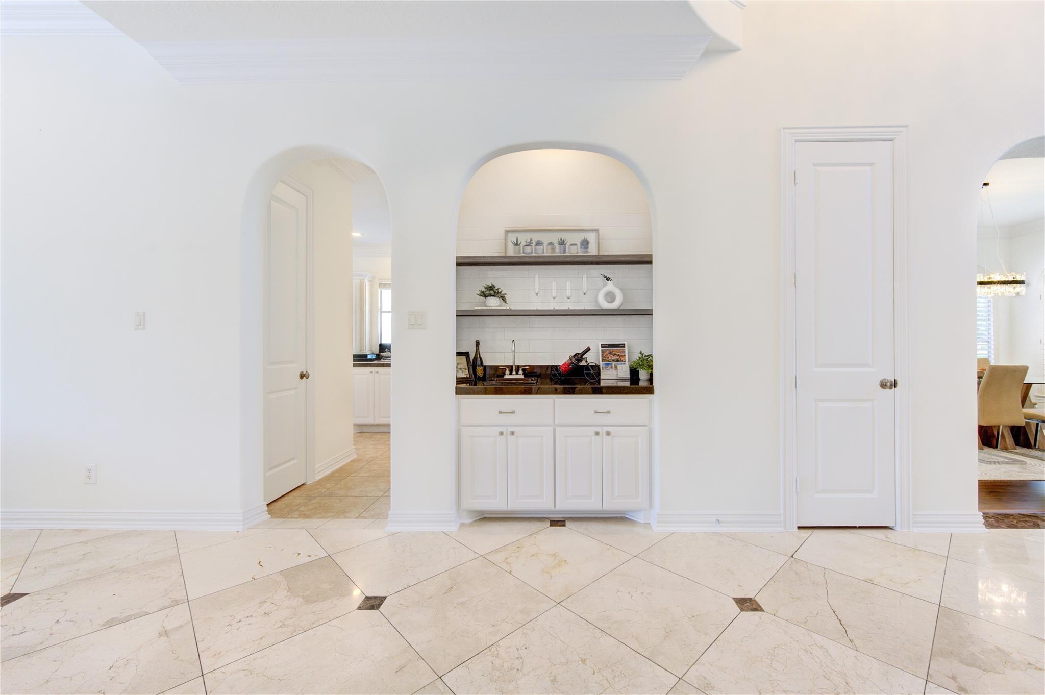 14014 Hampton Cove Drive