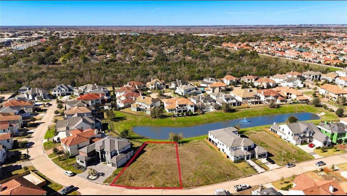 2322 Camden Creek Lane