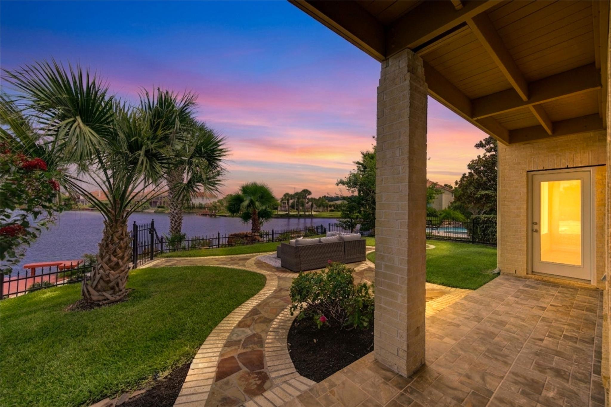 13212 Lismore Point