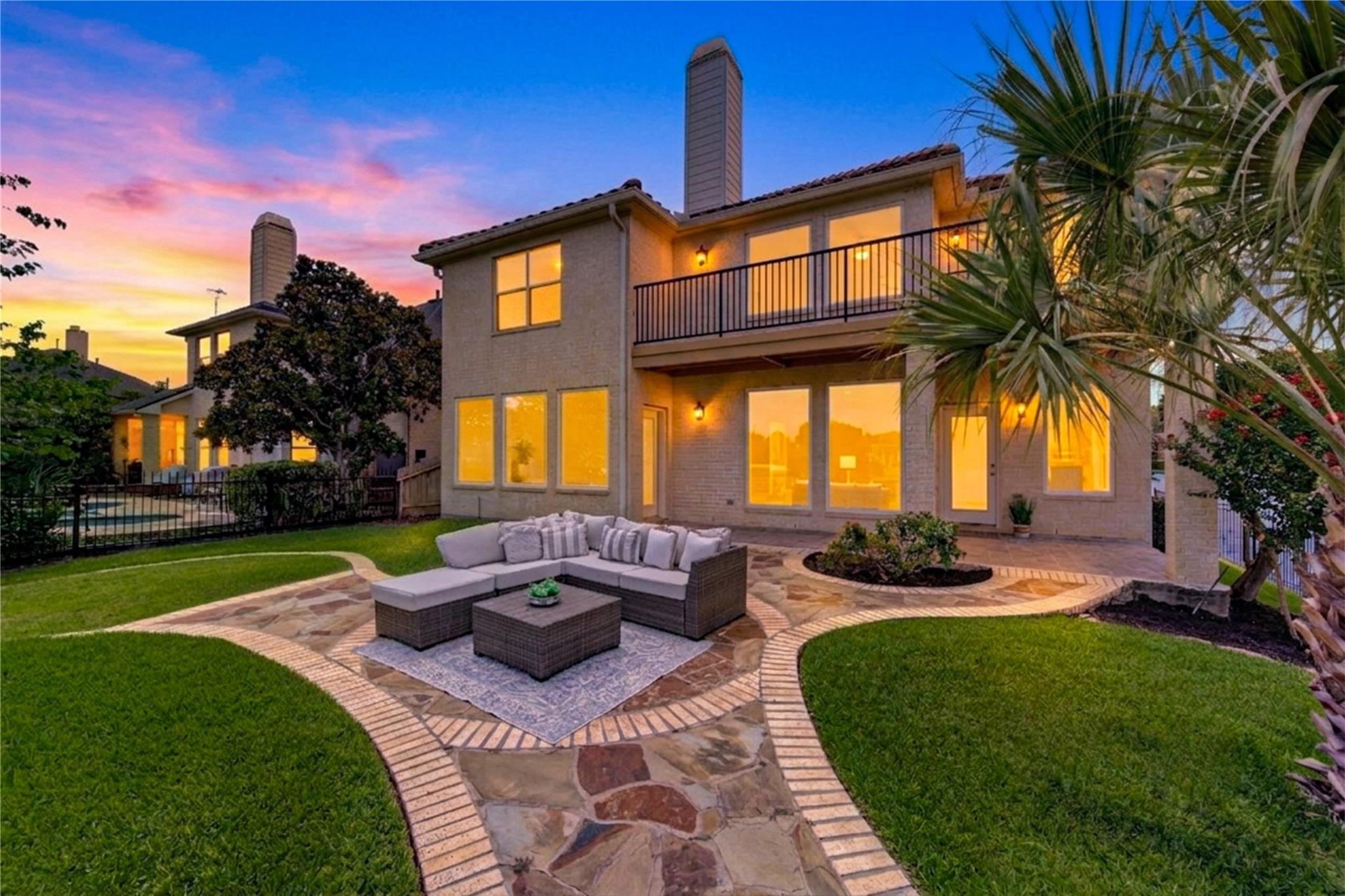 13212 Lismore Point