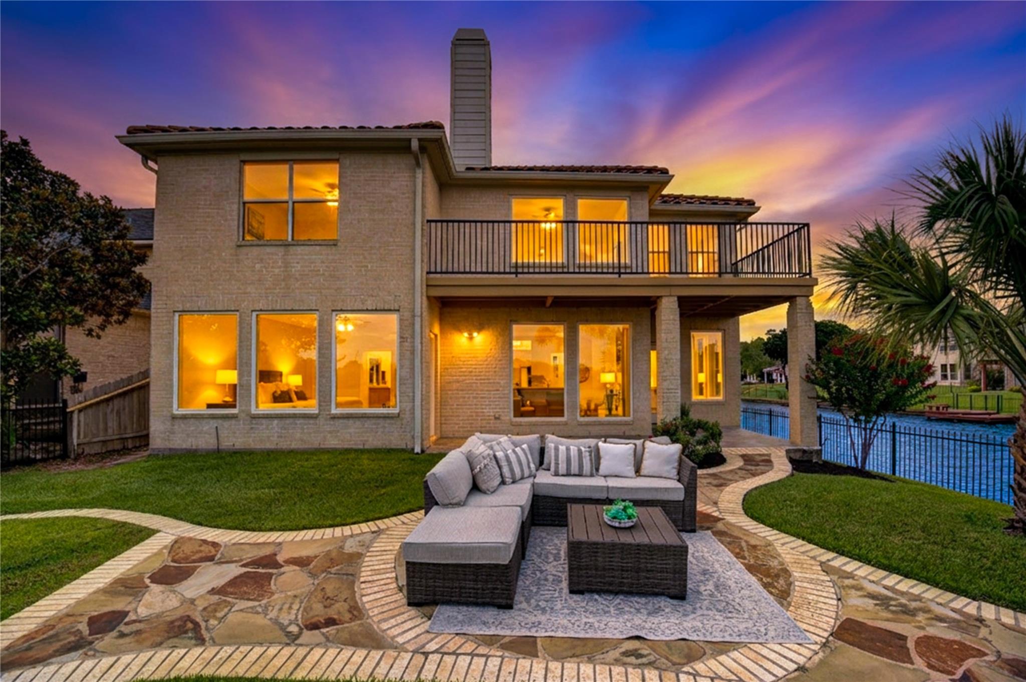 13212 Lismore Point