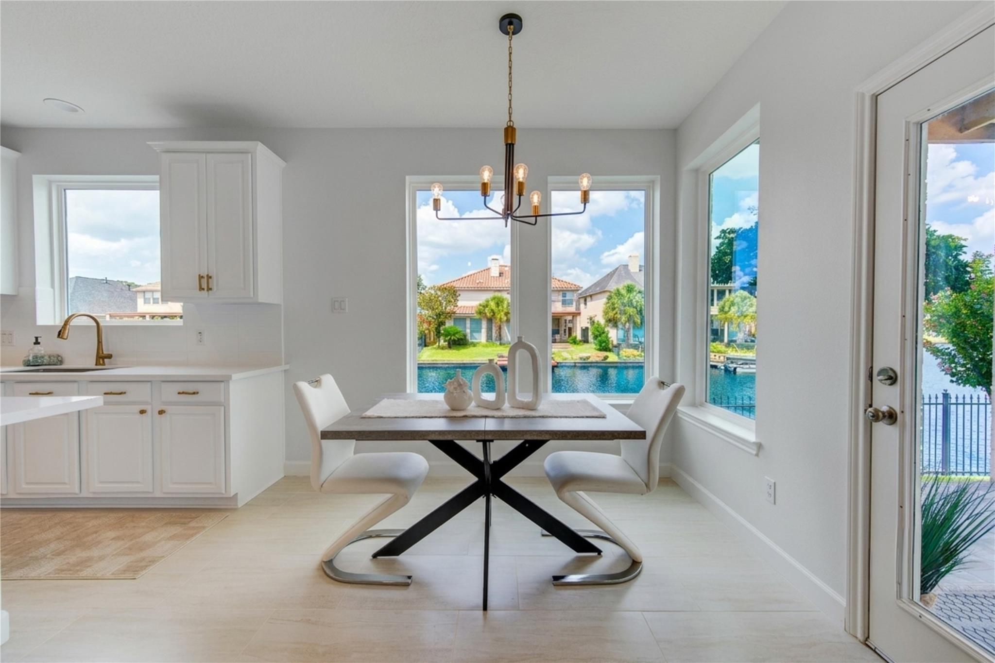 13212 Lismore Point