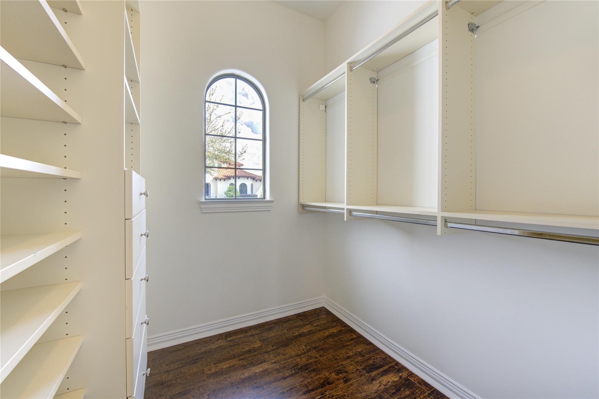 14014 Hampton Cove Drive