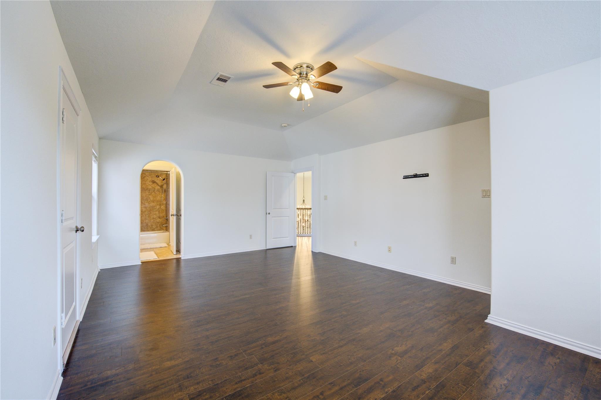 14014 Hampton Cove Drive