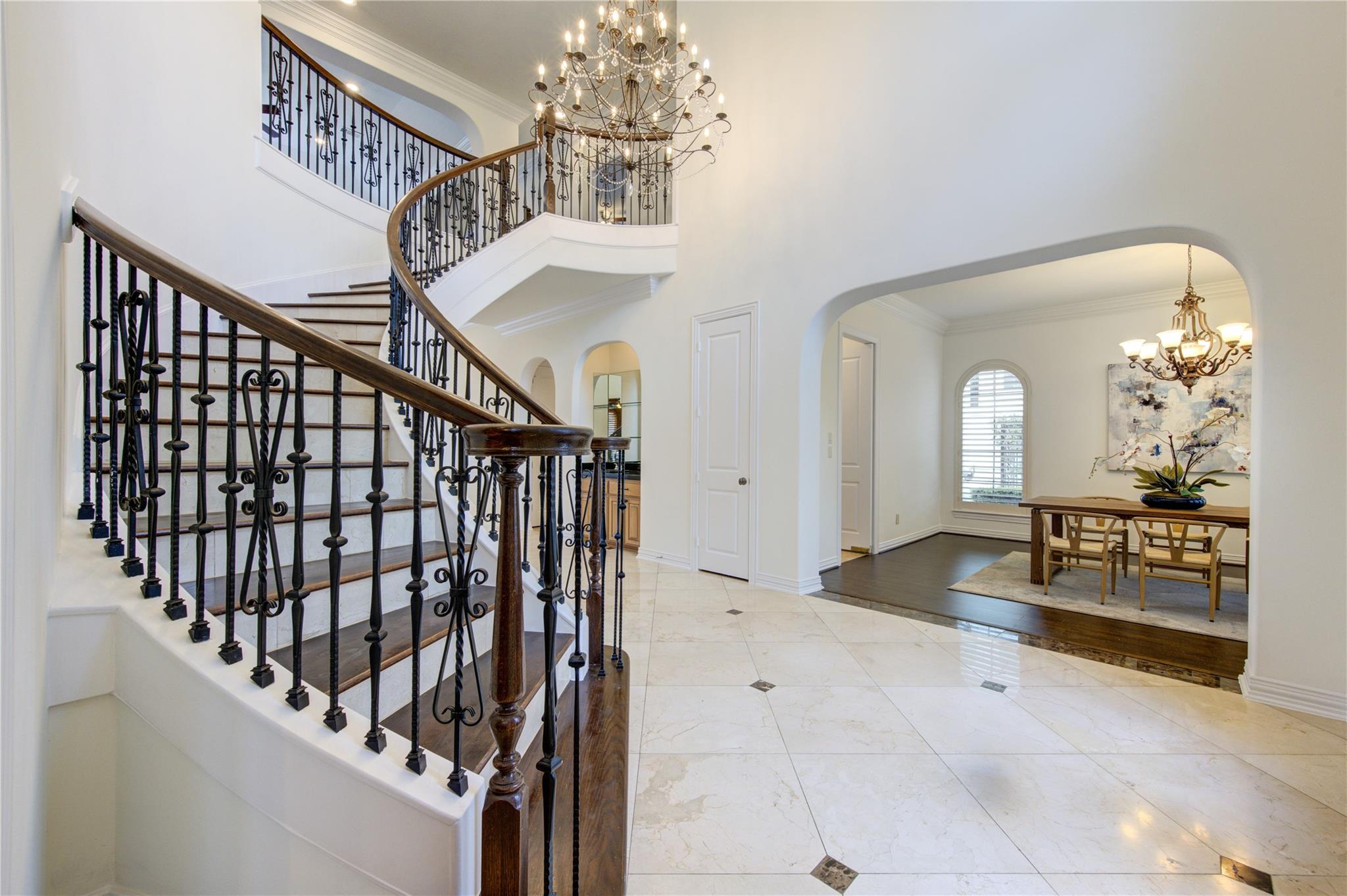14014 Hampton Cove Drive