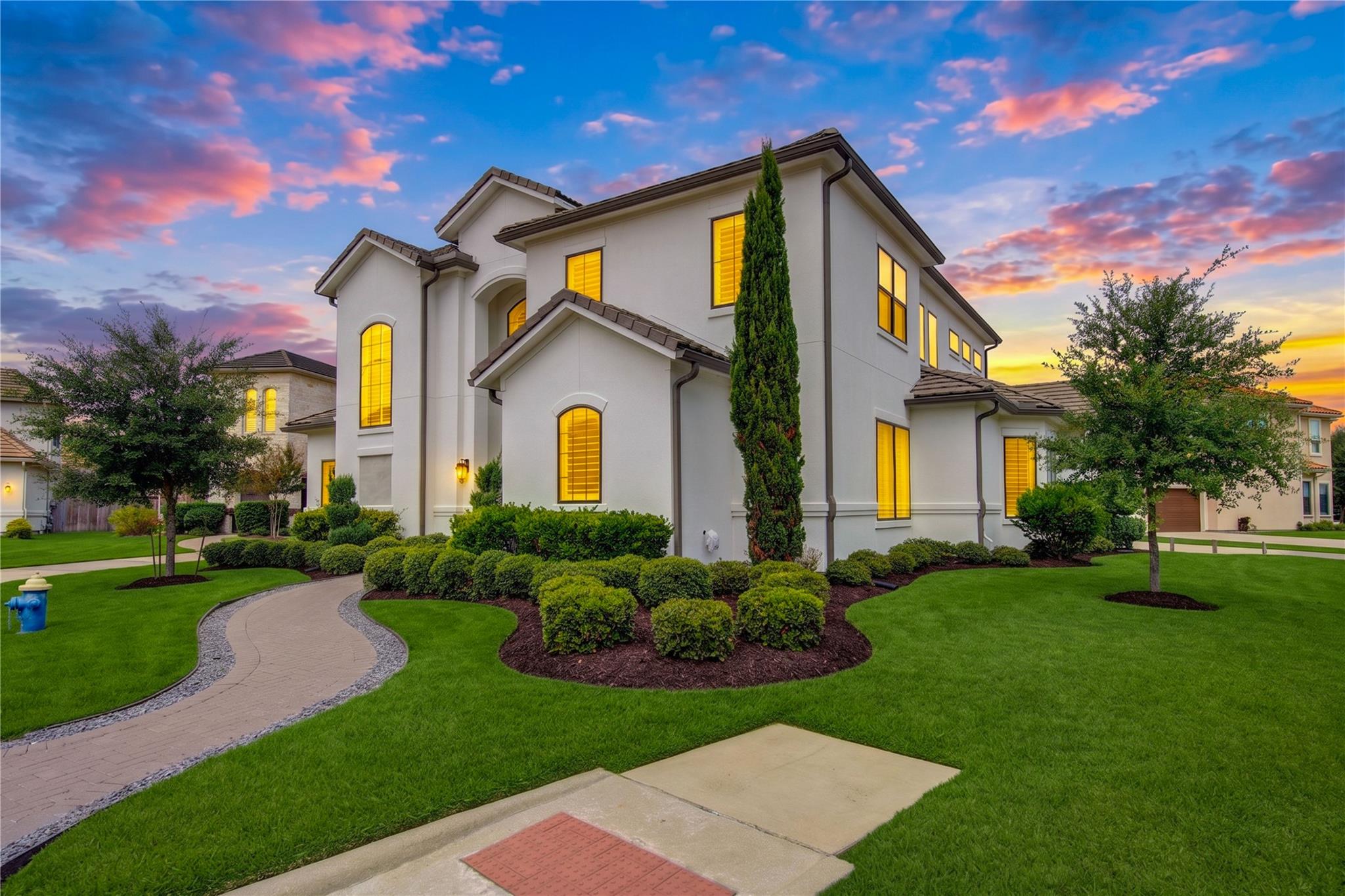 2330 Wyndam Heights Lane