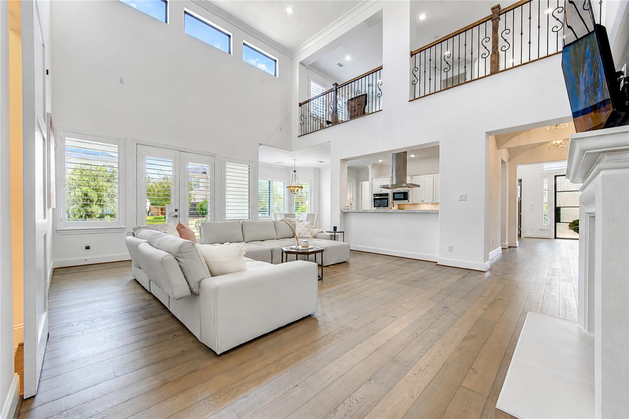 2330 Wyndam Heights Lane