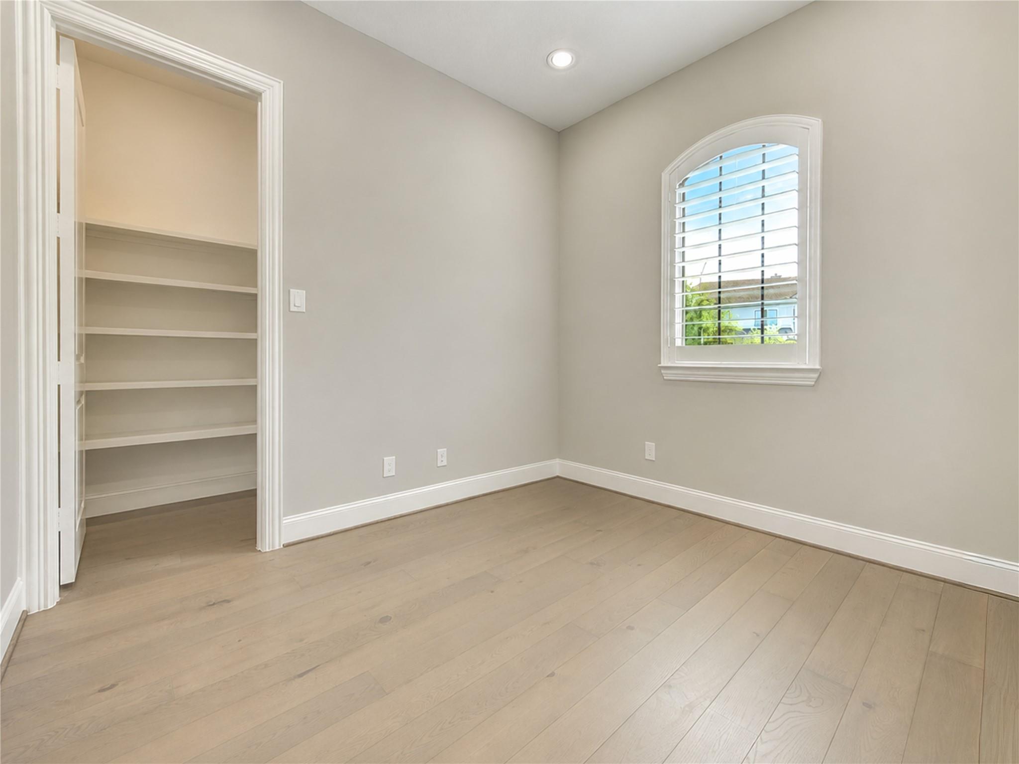 2330 Wyndam Heights Lane