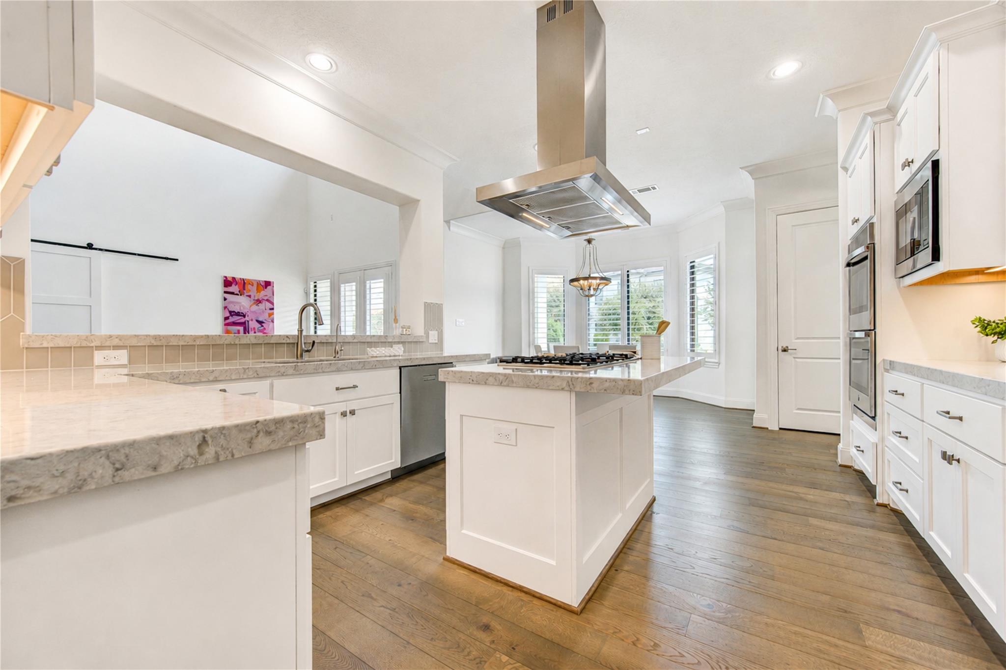 2330 Wyndam Heights Lane