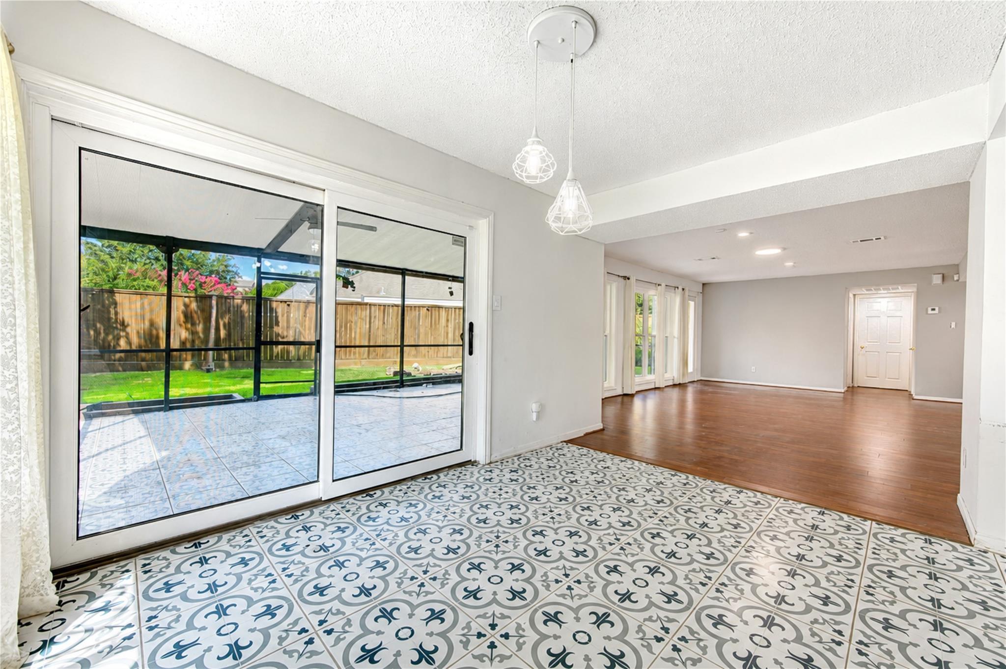 13103 Wickersham Lane