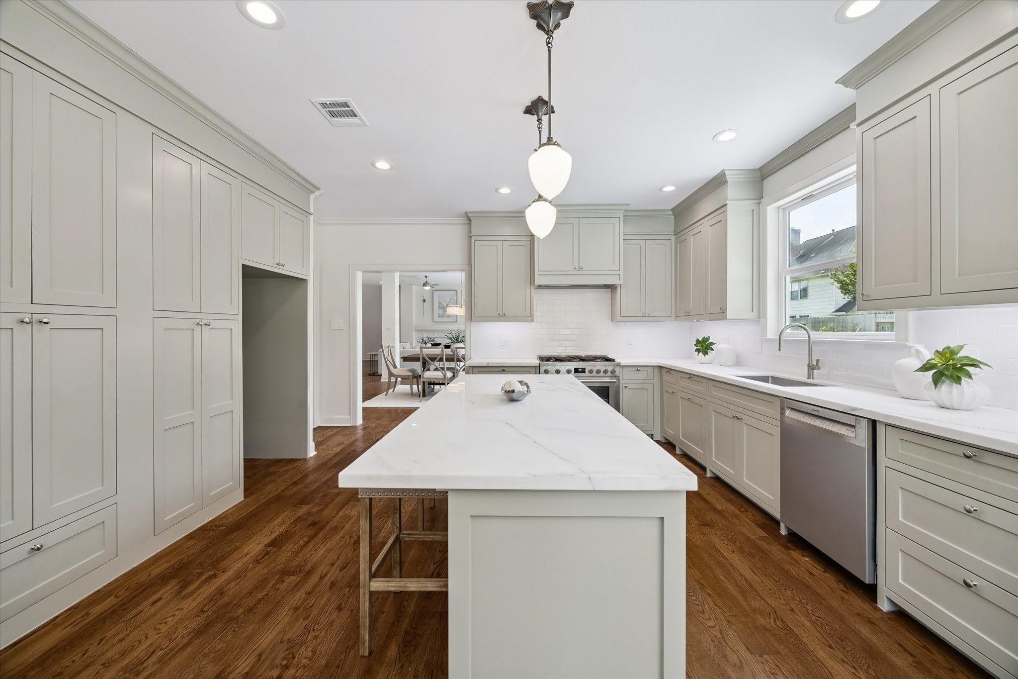 15911 Redwood Place Drive