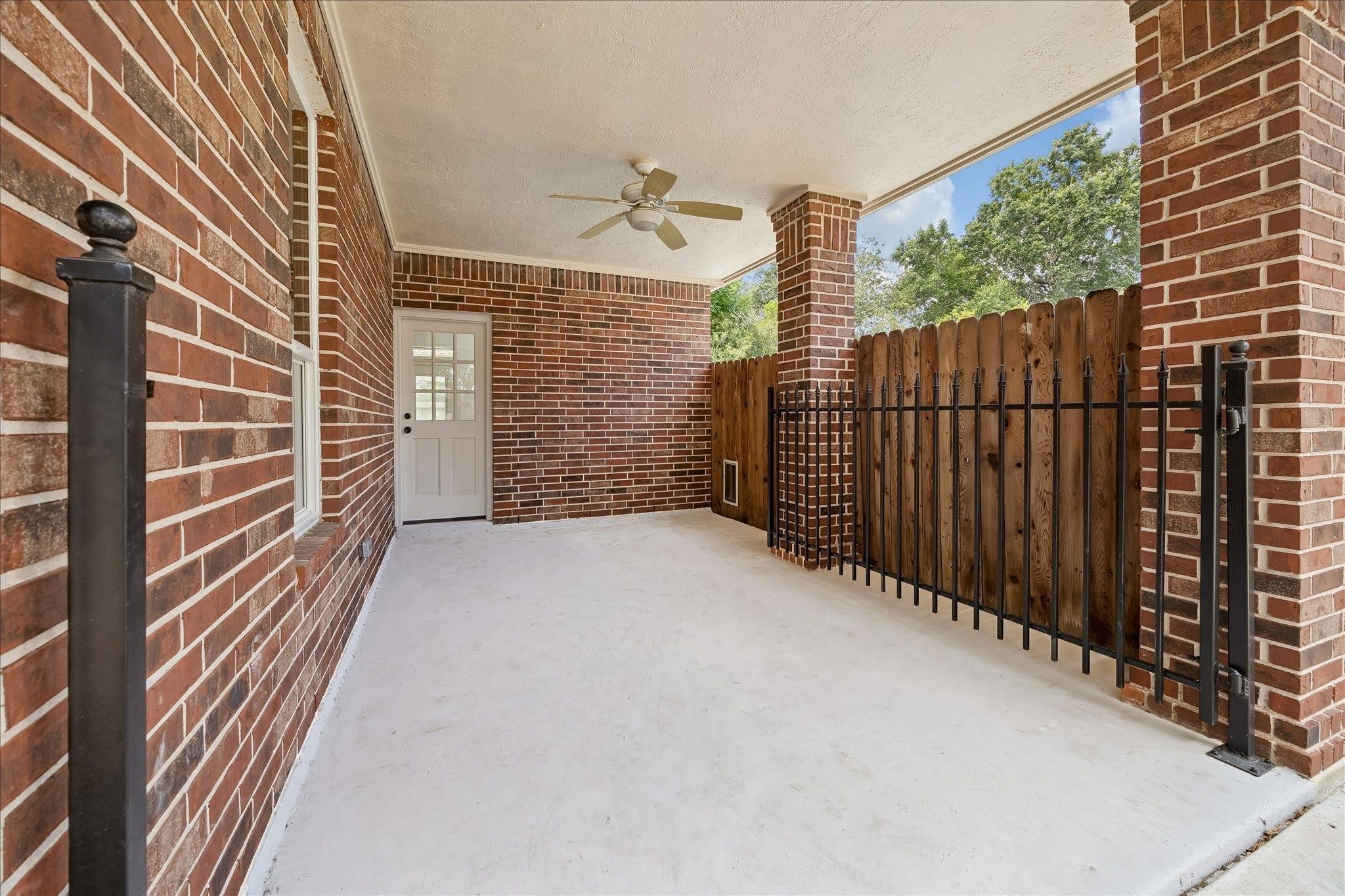 15911 Redwood Place Drive