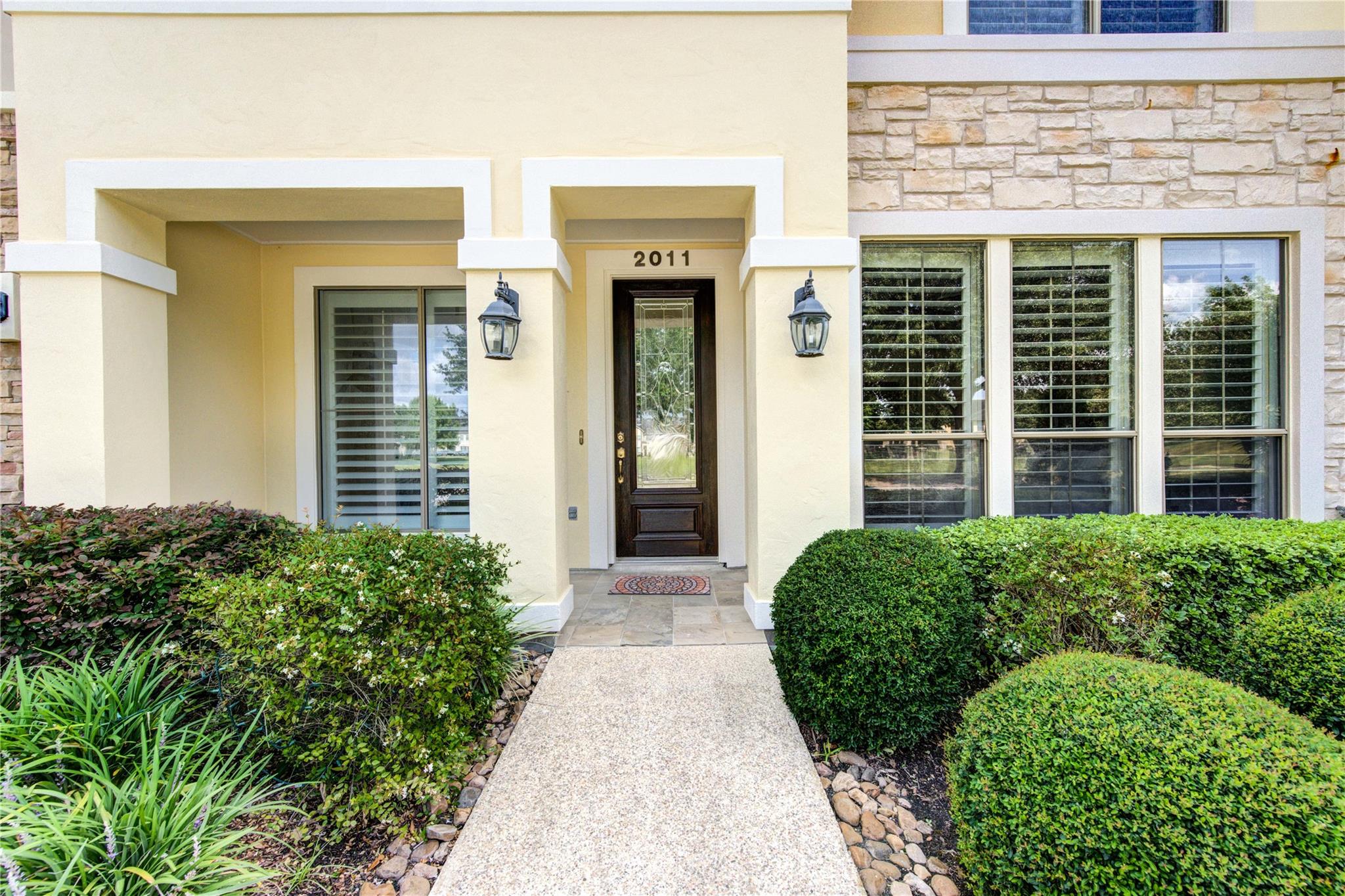 2011 Spring Cedar Lane