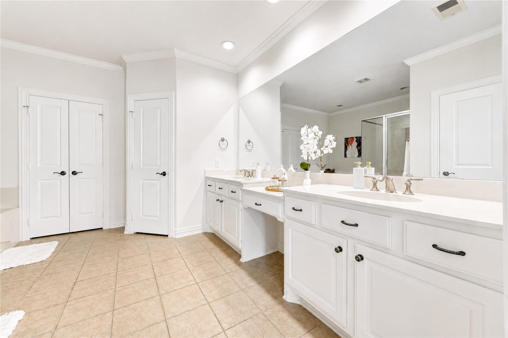2011 Spring Cedar Lane