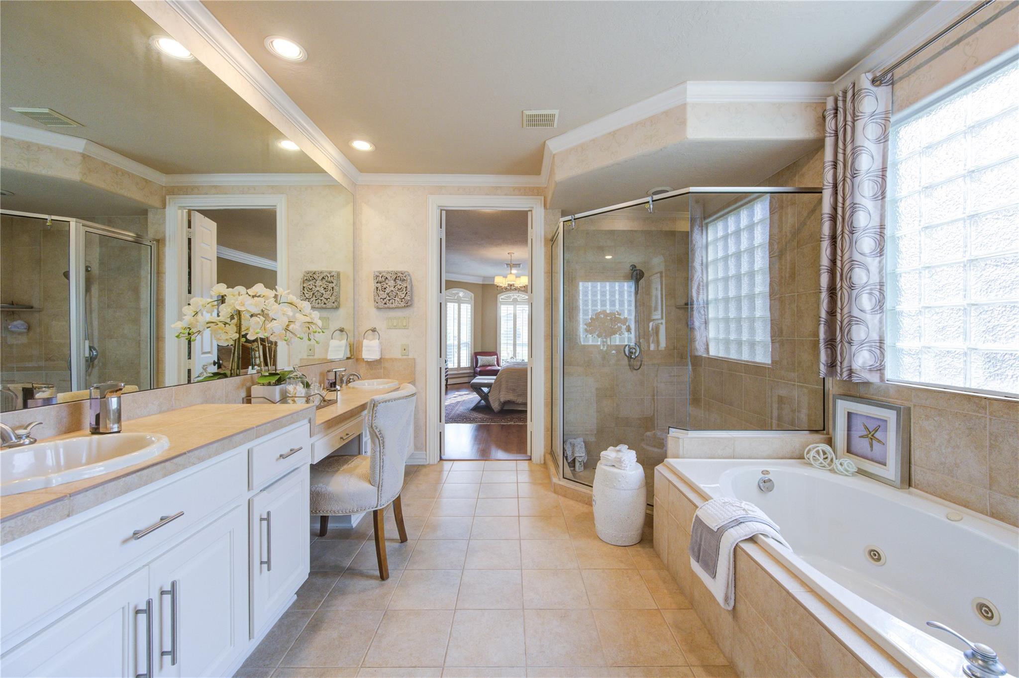 13510 Indigo Lake