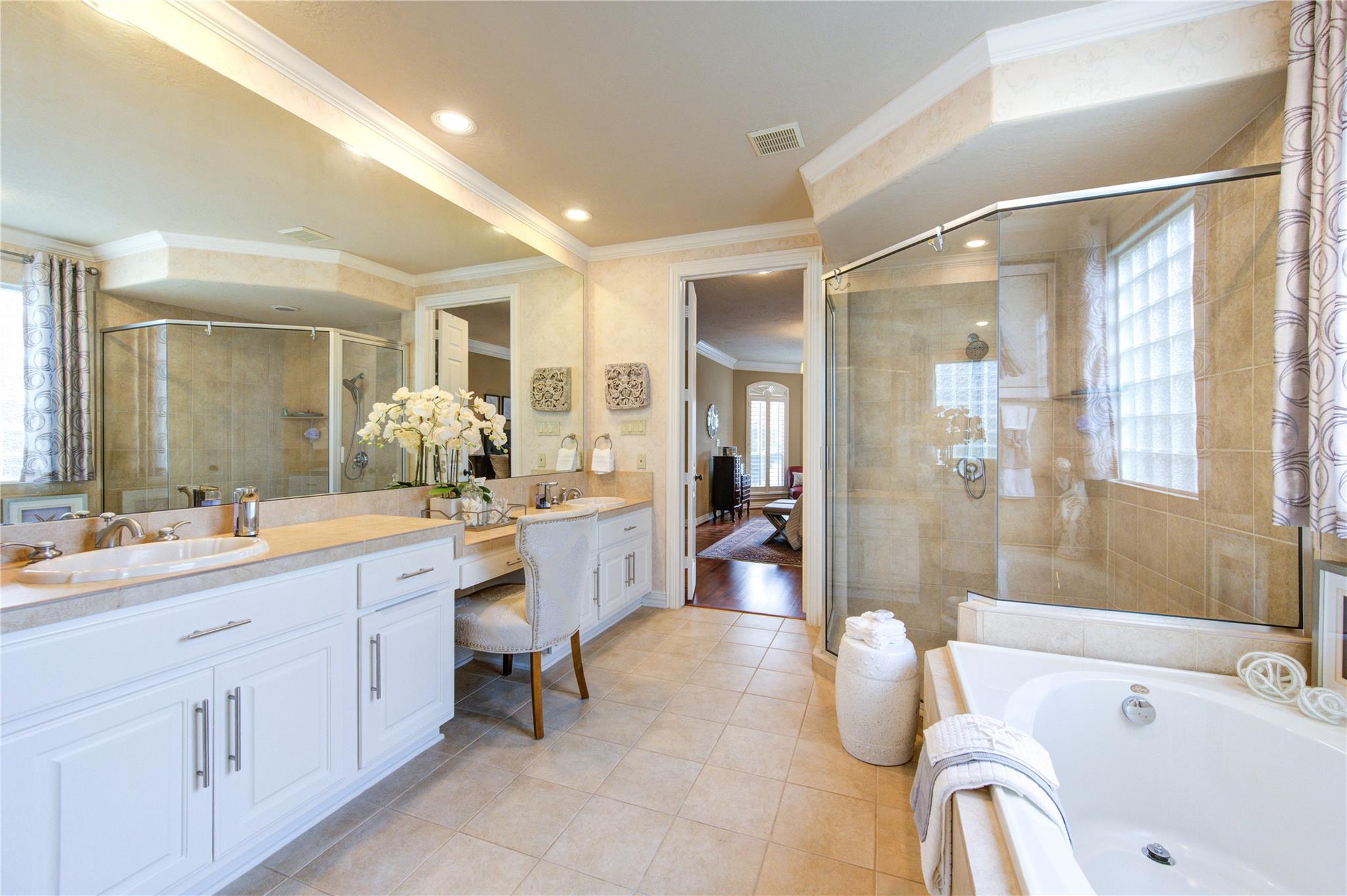 13510 Indigo Lake