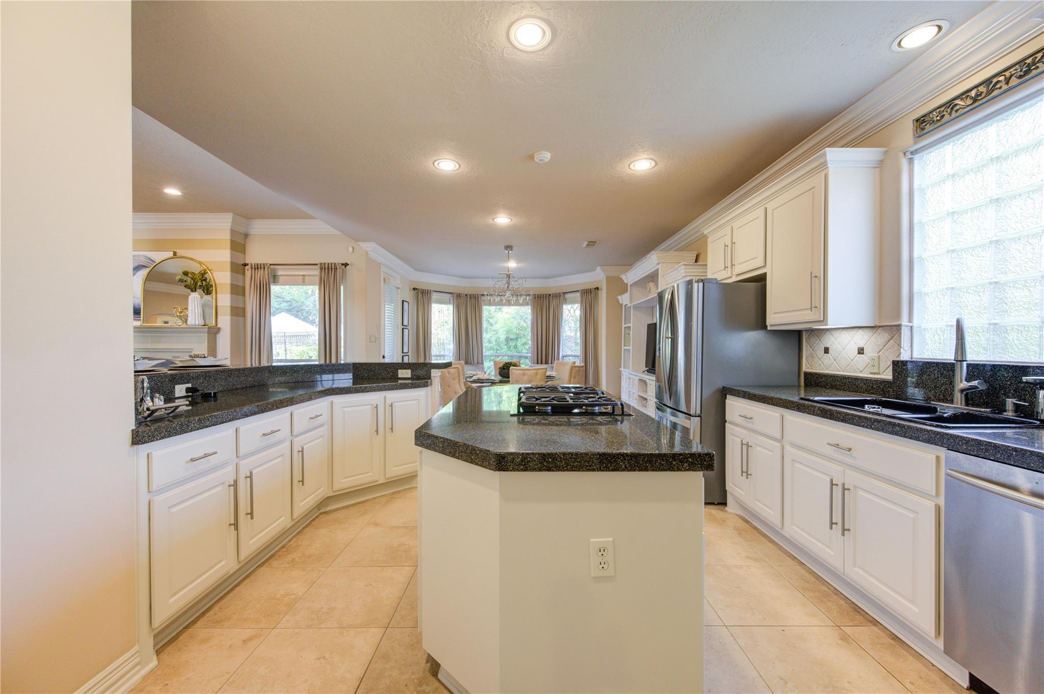 13510 Indigo Lake