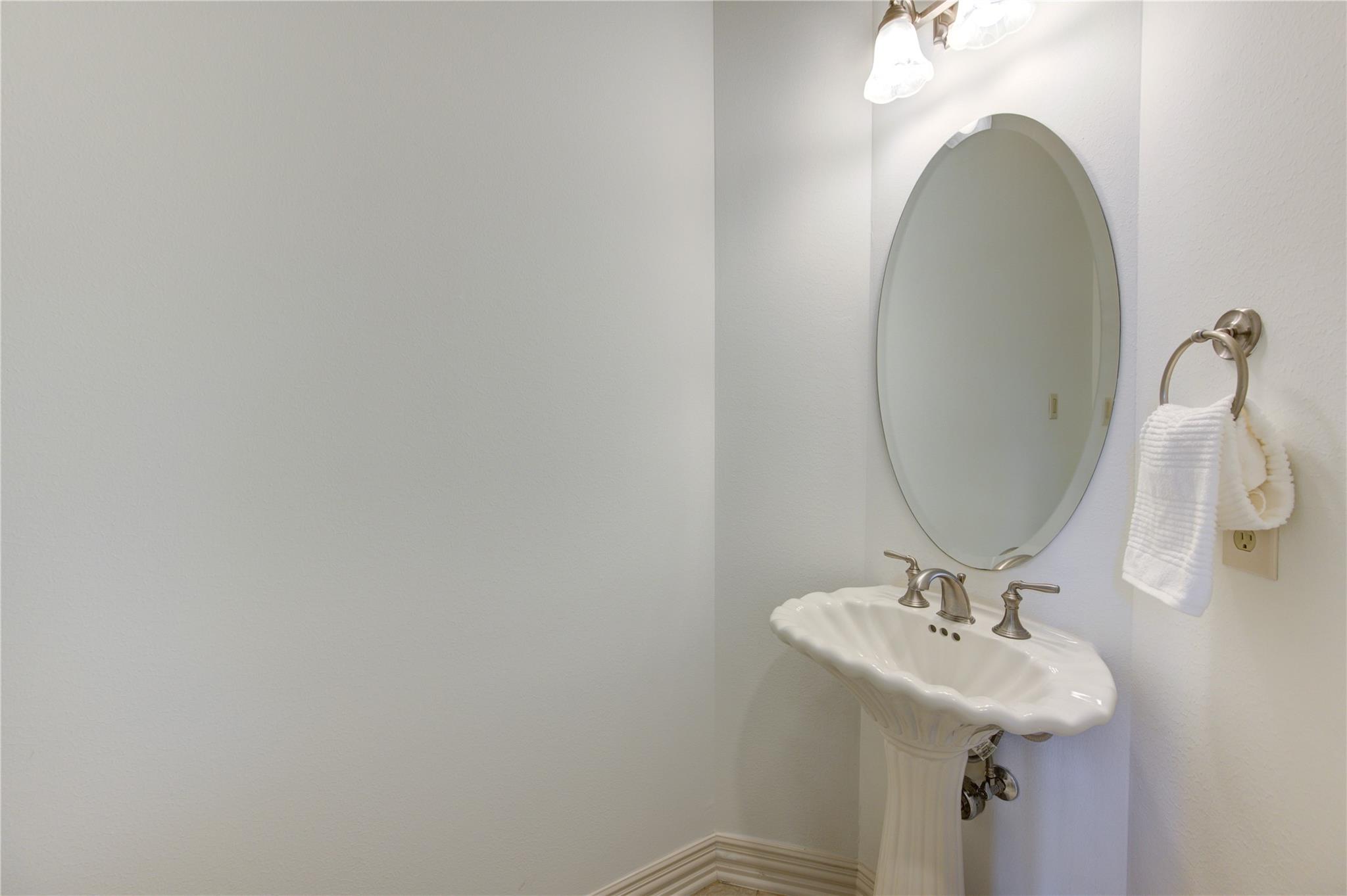 13607 Scarlet Glen Court