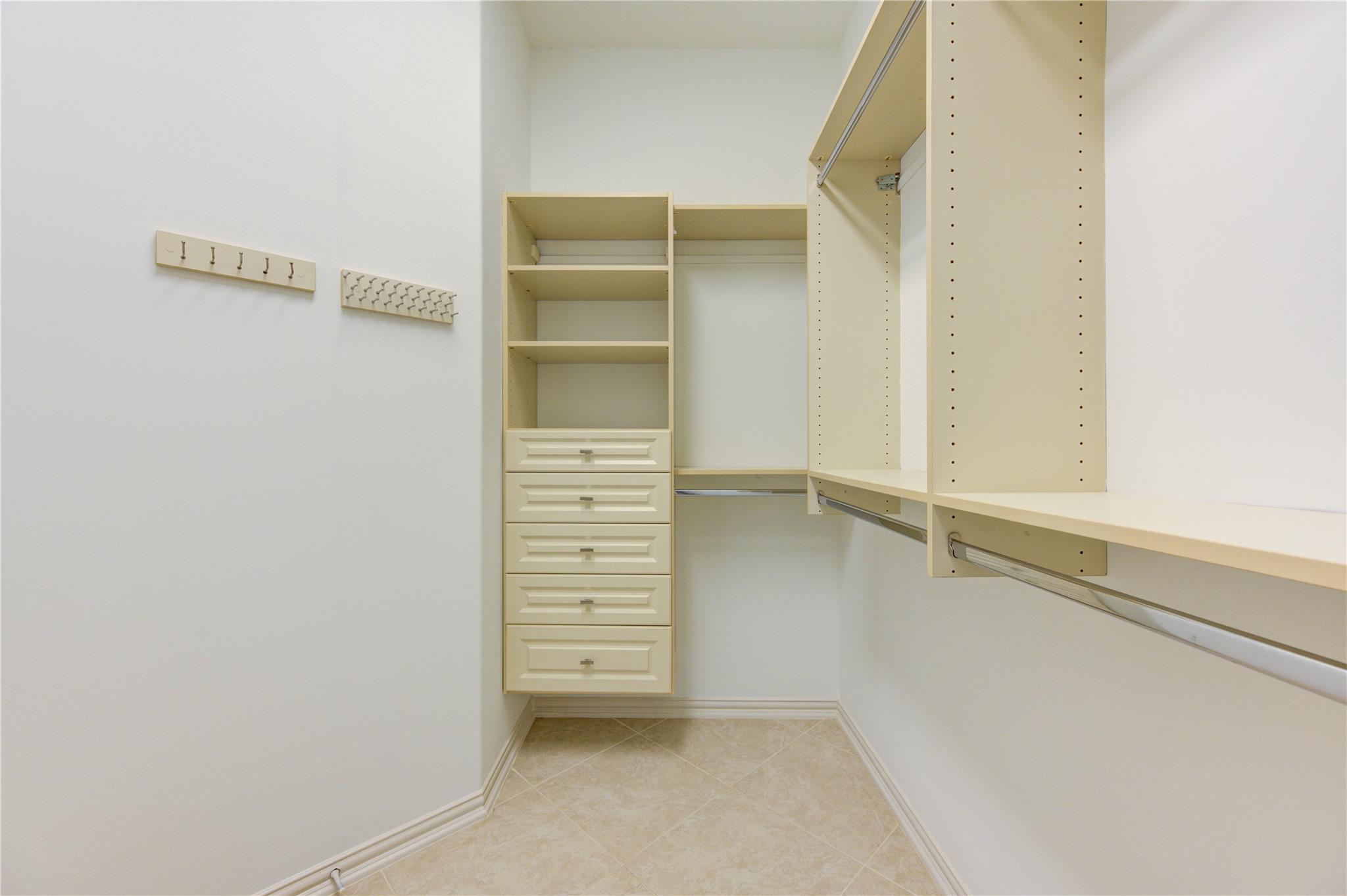 13607 Scarlet Glen Court